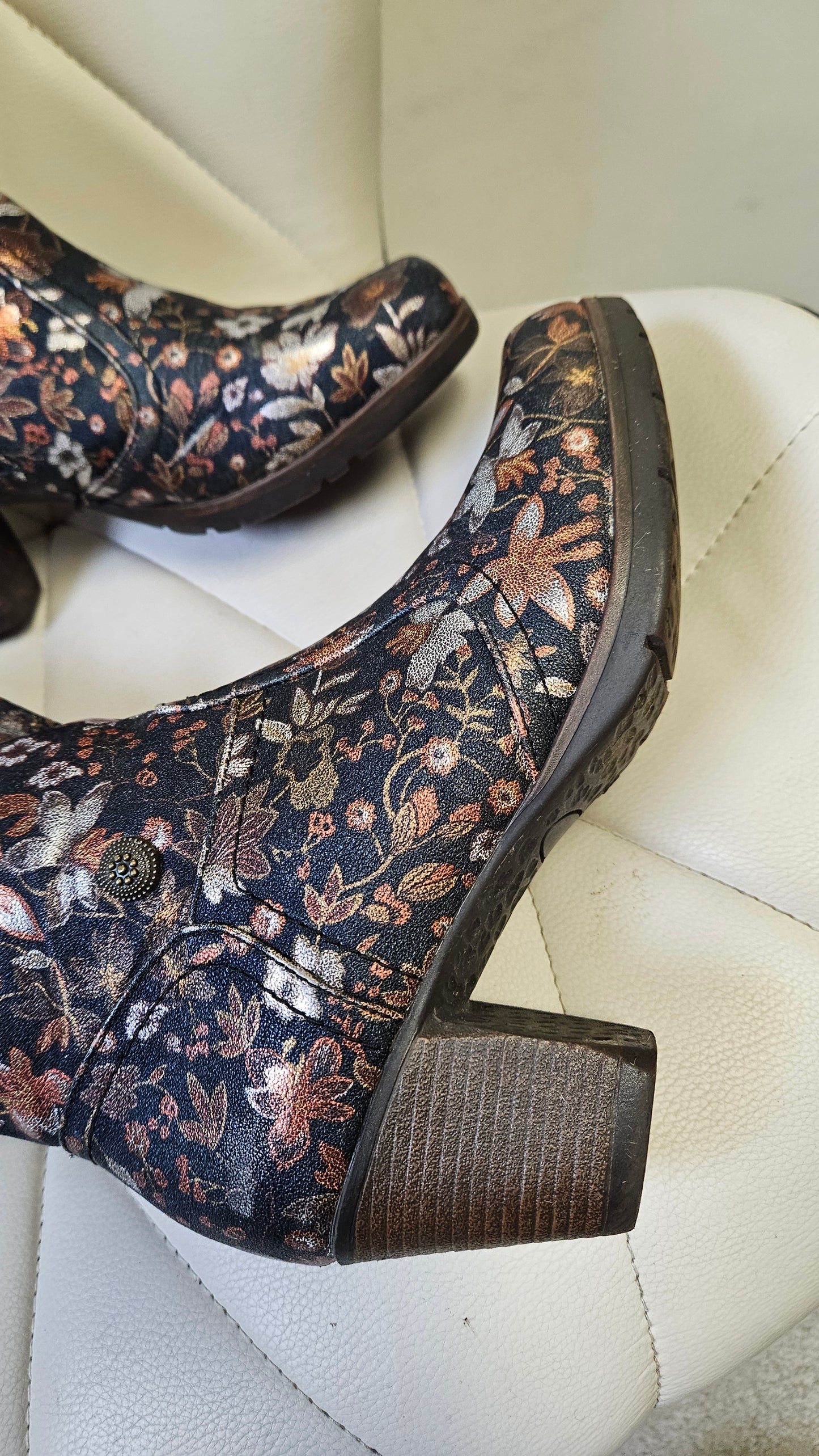 Maher Floral Boots - Preloved Boots Size 39