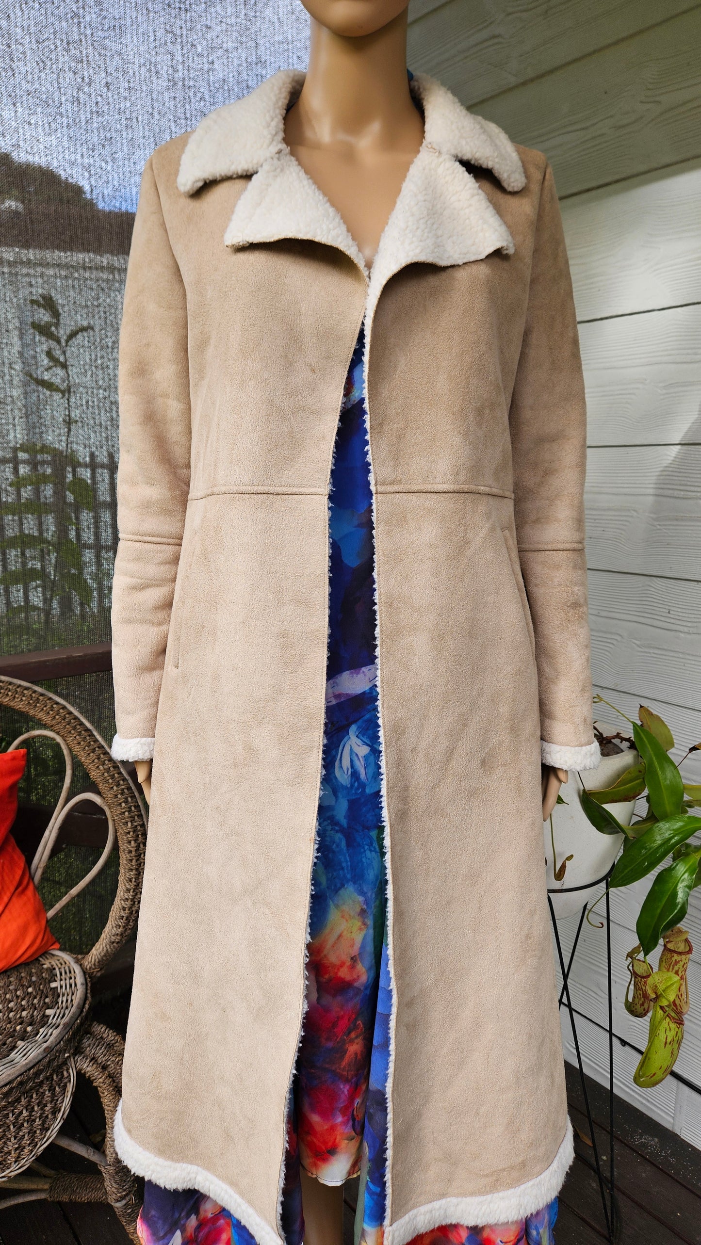 beige coat fluffy preloved coat winter boho in second hand condition in auckland or available online at paothrift.co.nz size 8