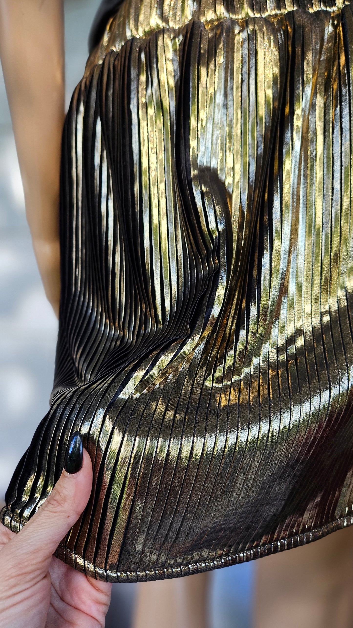 Lovely Gold Metallic Skirt - Pre-loved Skirt