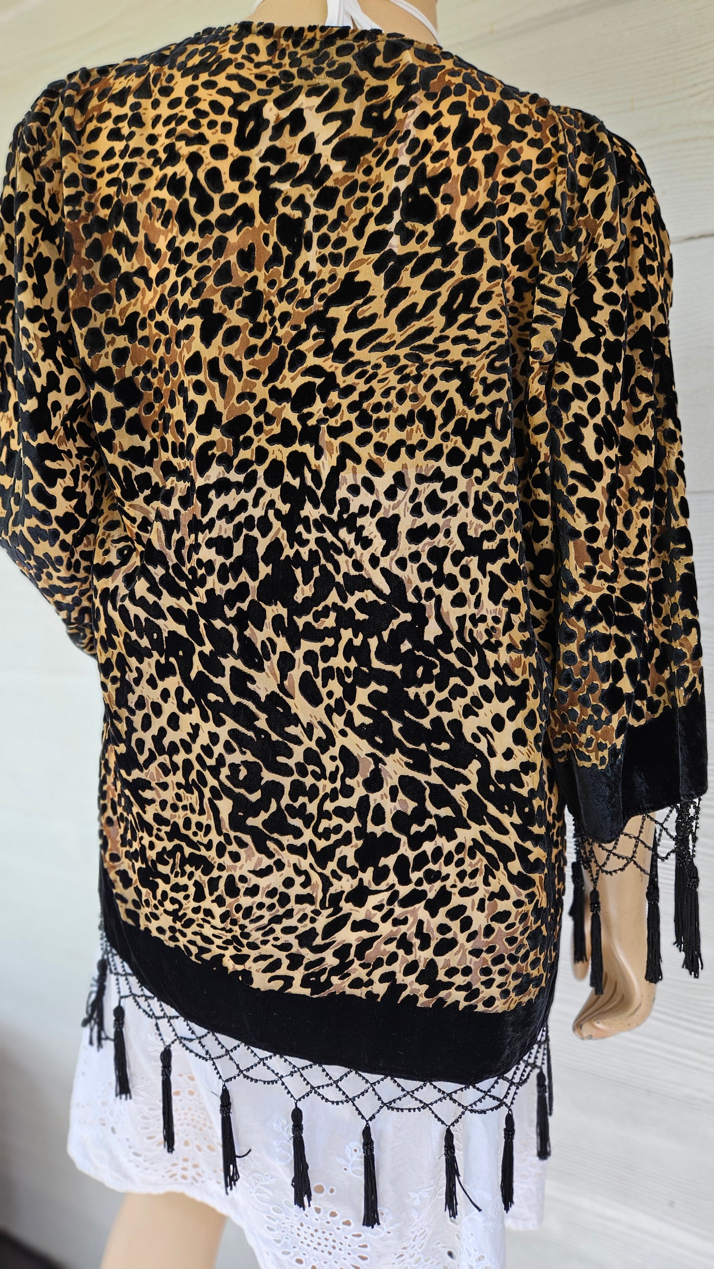 Lovely light Coat Animal Print style - Preloved Coat