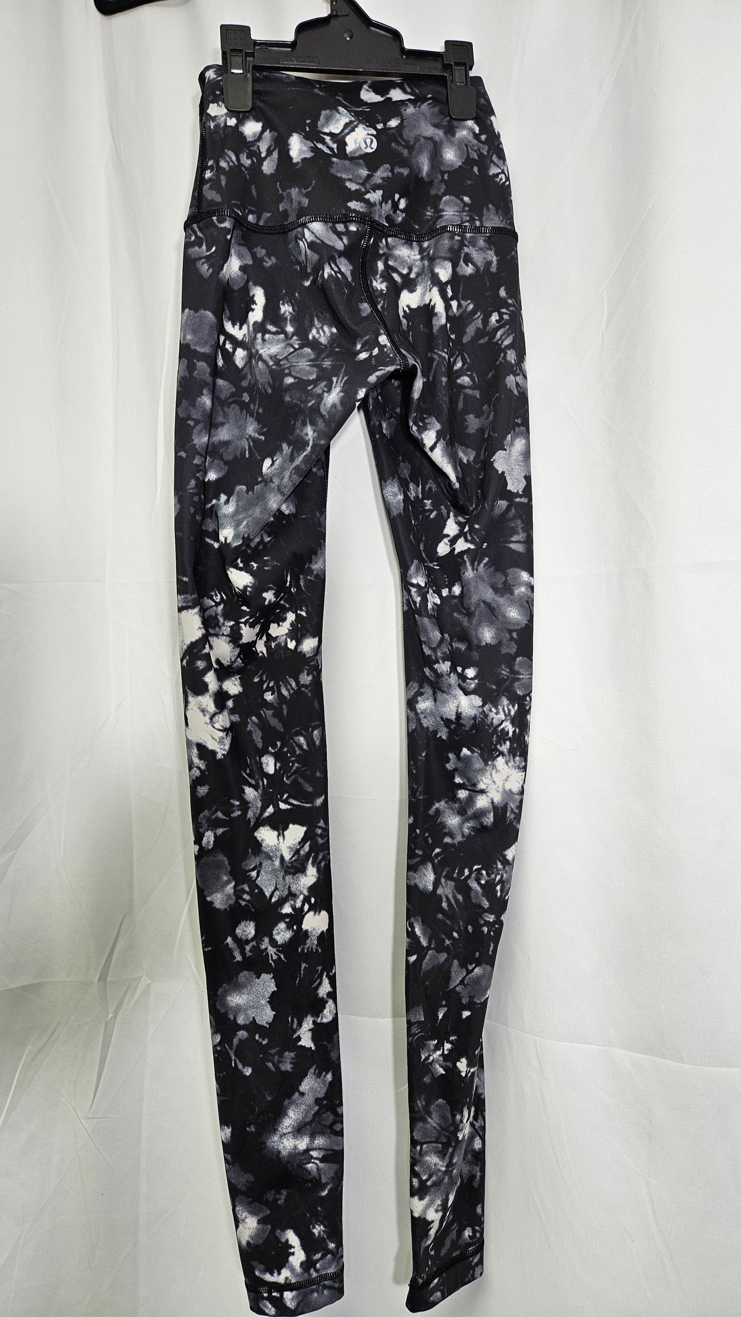 Lululemon skinny pants - leggings