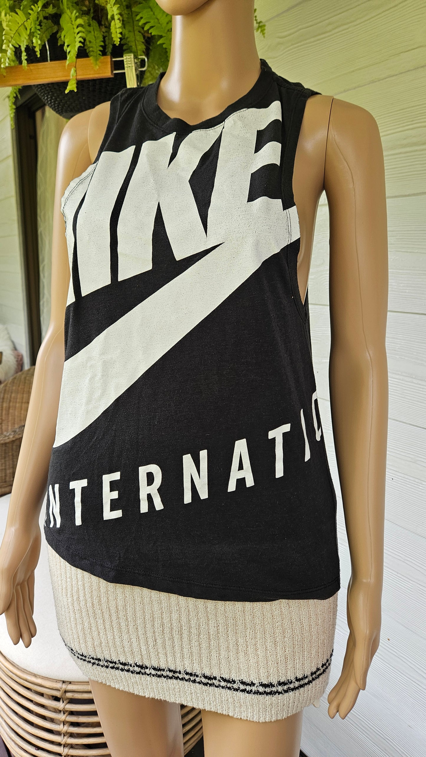 Nike sport Top - Nike Women's Black and White T-shirt