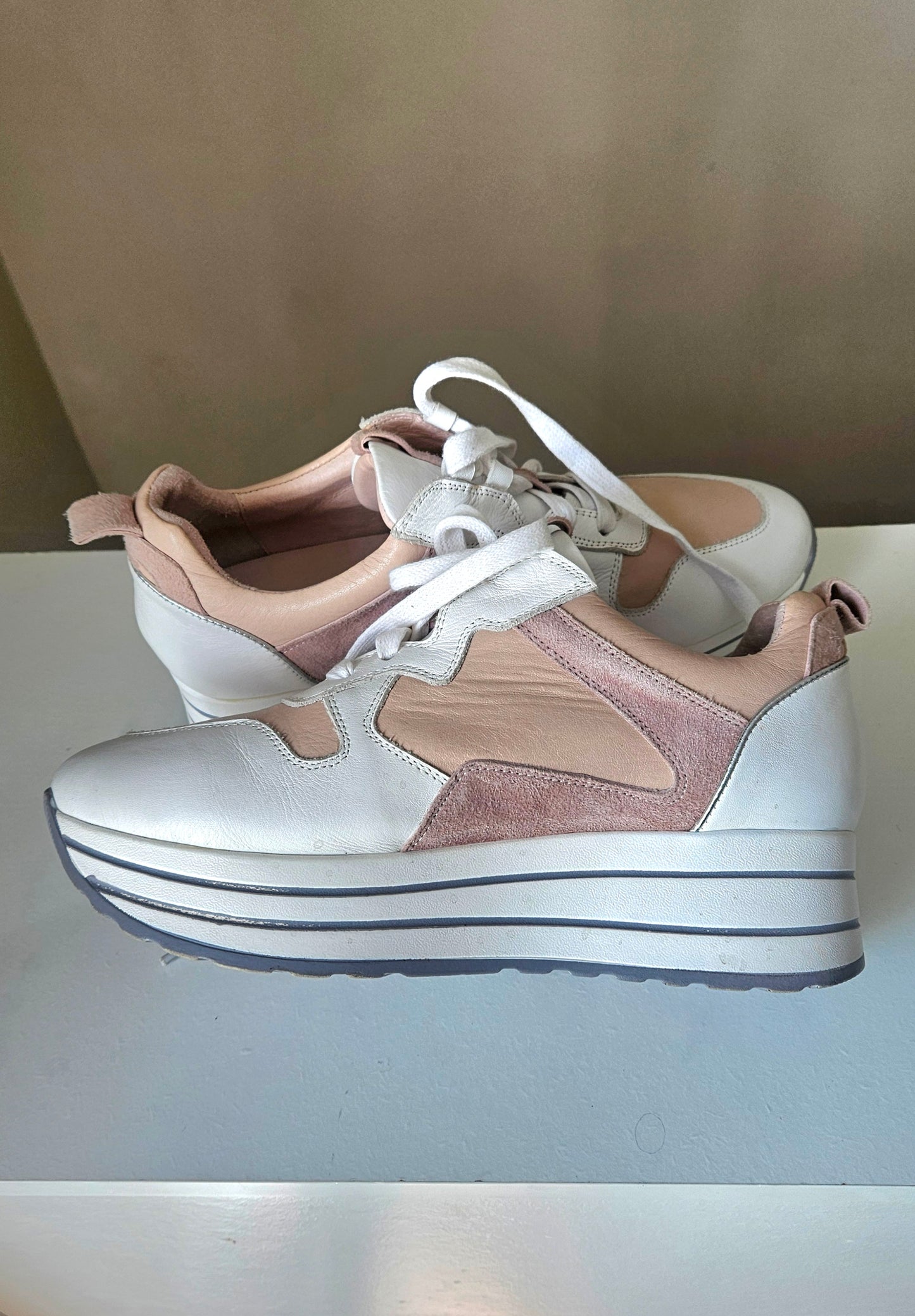 Gelato Leather shoes Footwear size 8.