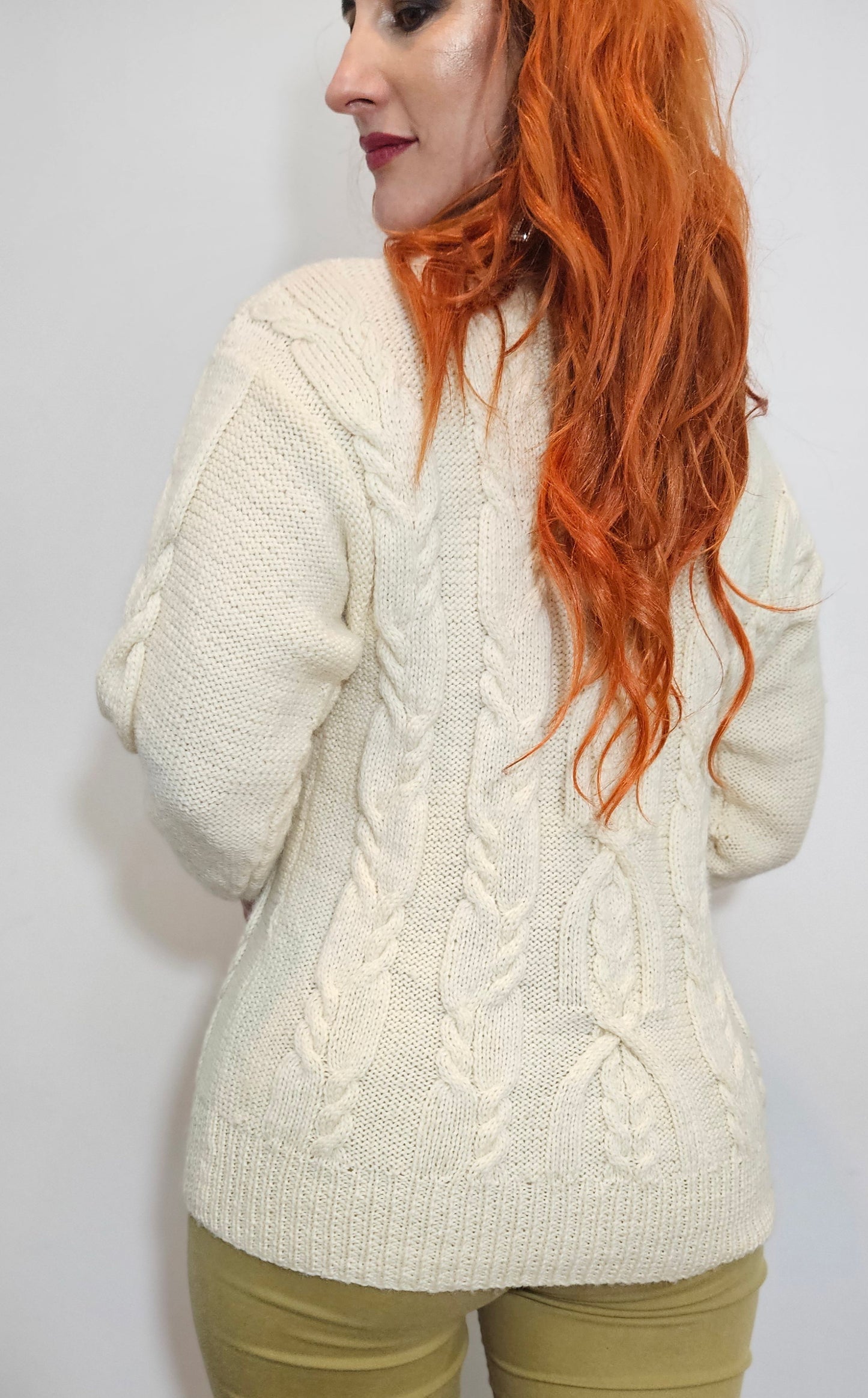 Stunning vintage Cable Knit Sweater in pearl color. Preloved top