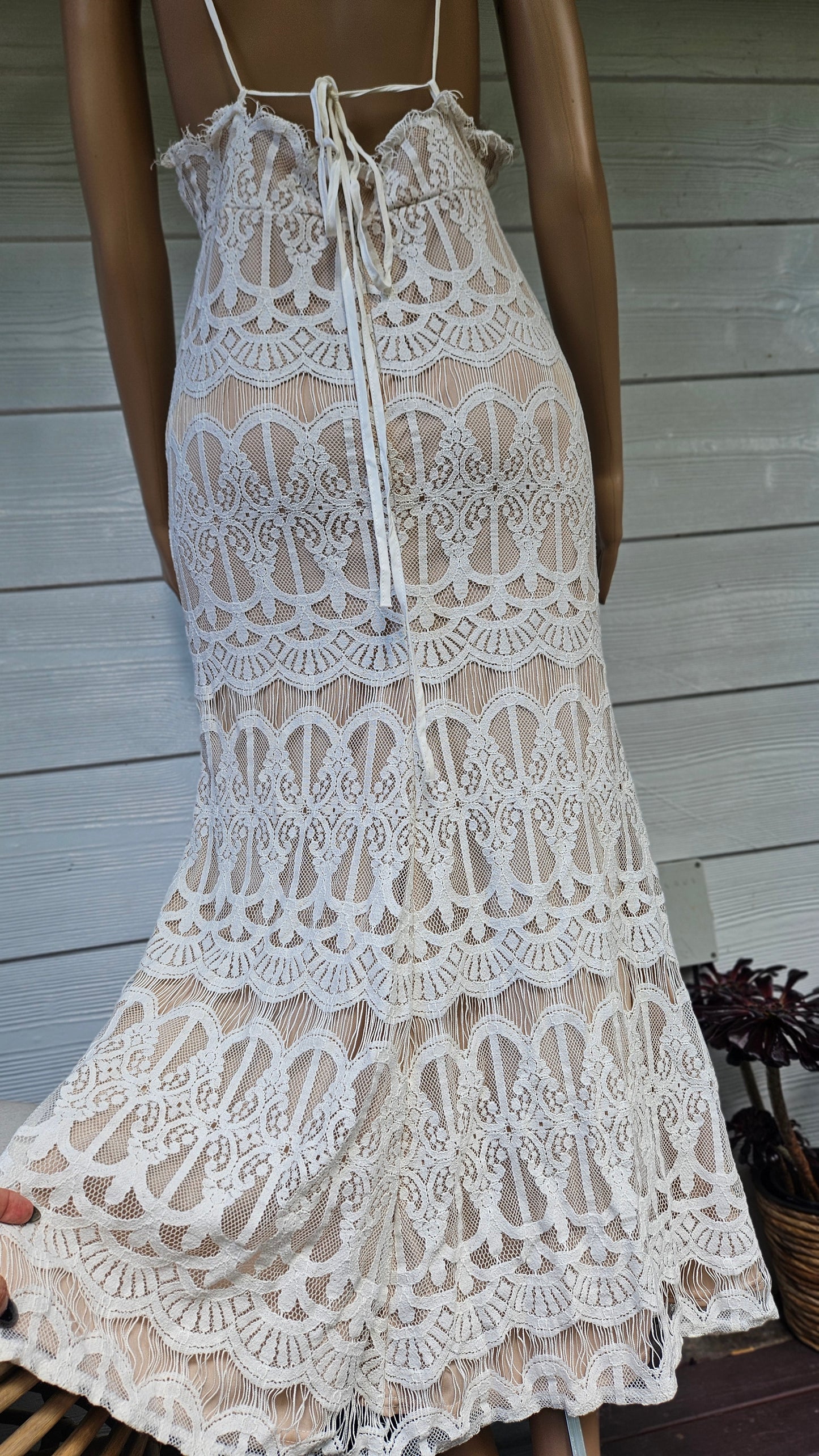 Romantic Lace Dress Size L
