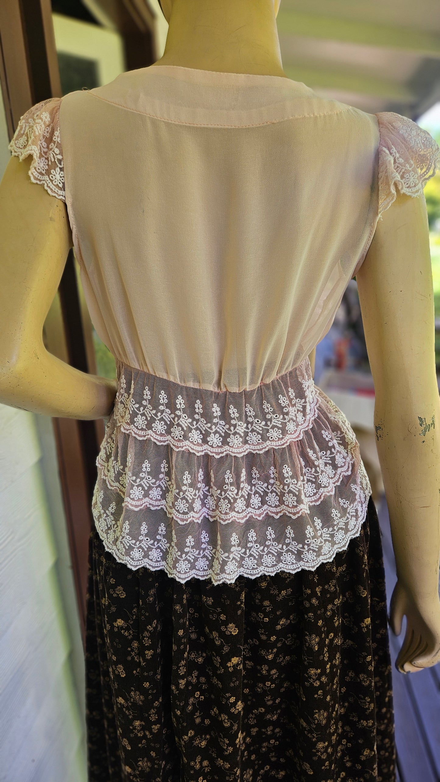 Vintage Pink Bed Top.