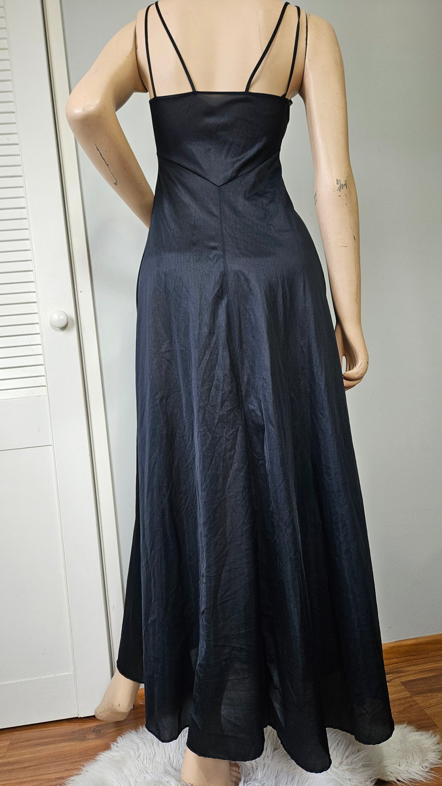 Stunning vintage black Lace slip Dress - nighty