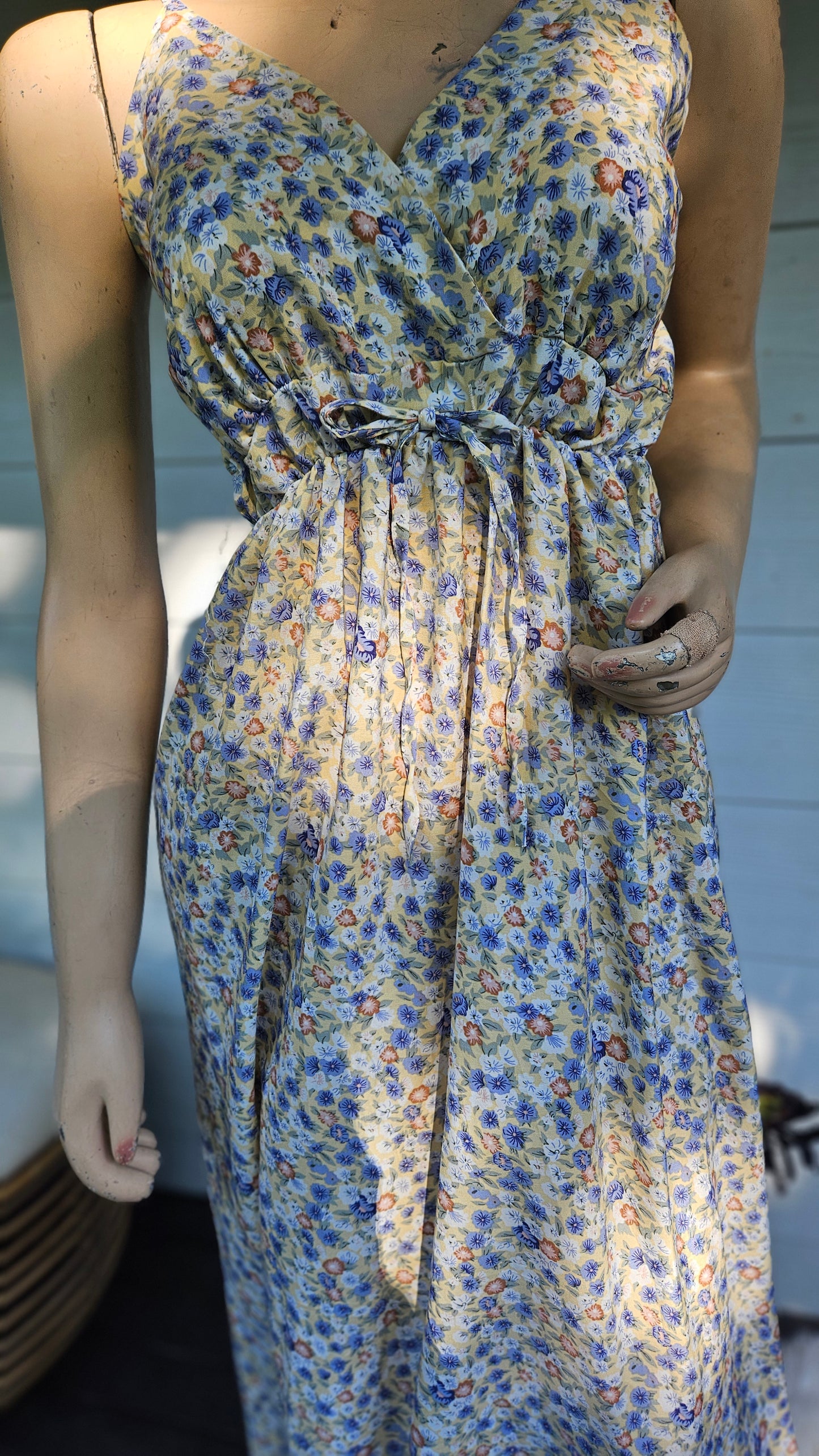 Stunning Floral Preloved Dress Size S-M (12)