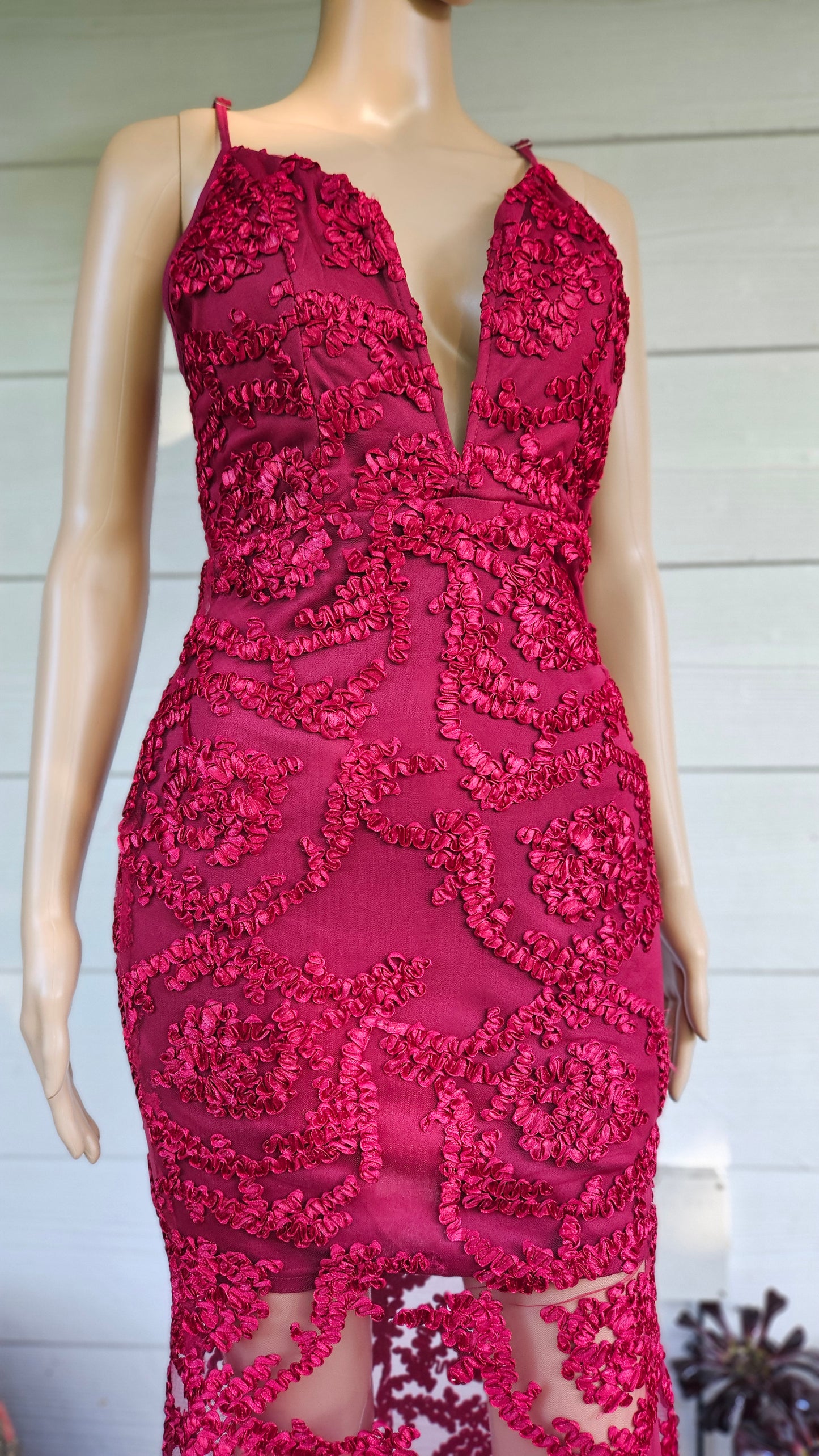 Lovely Evening Dress w/Rose Detail  Second Hand dress - Evening Dress.