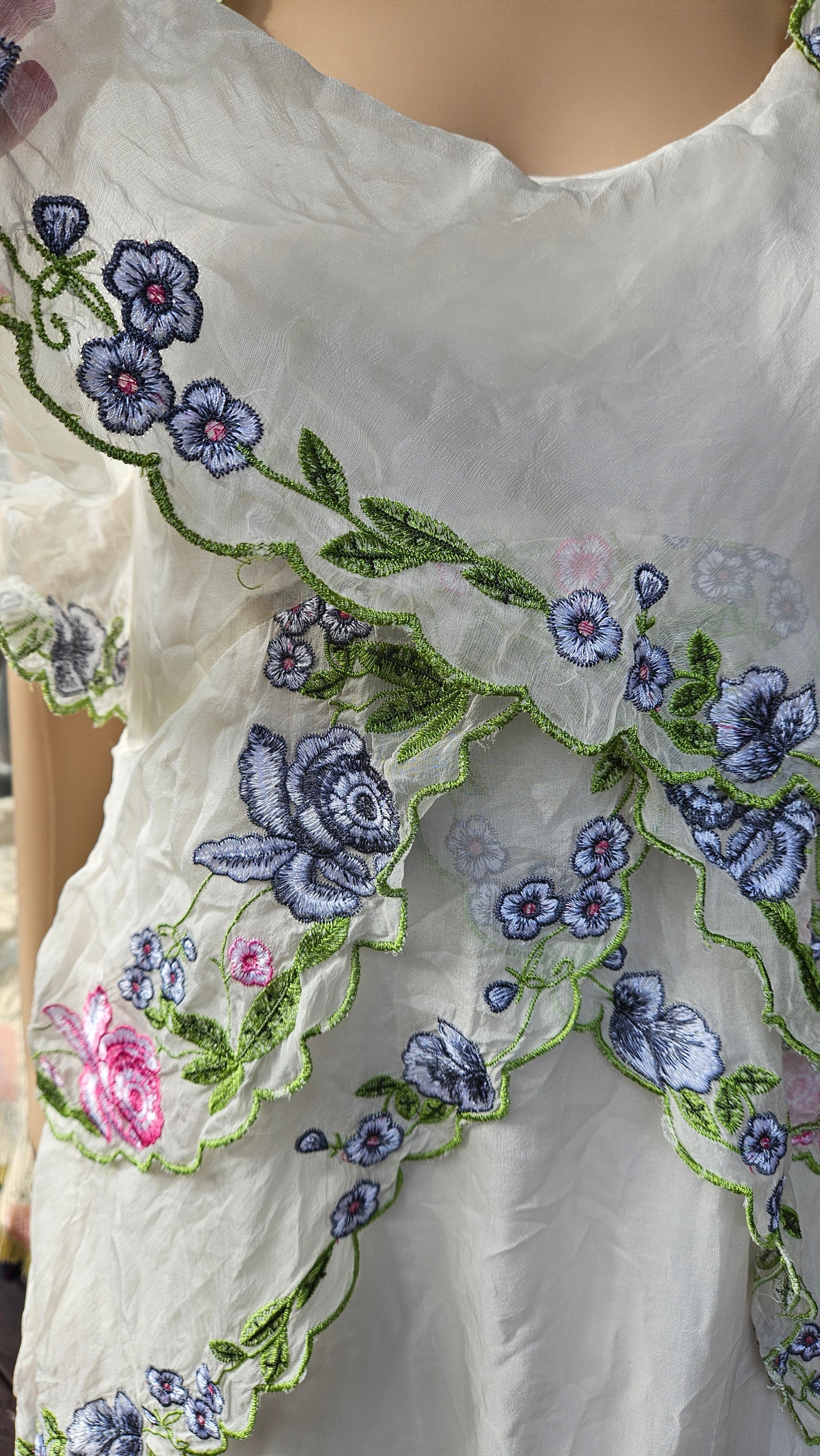 Lovely Silk Floral Dress Size M