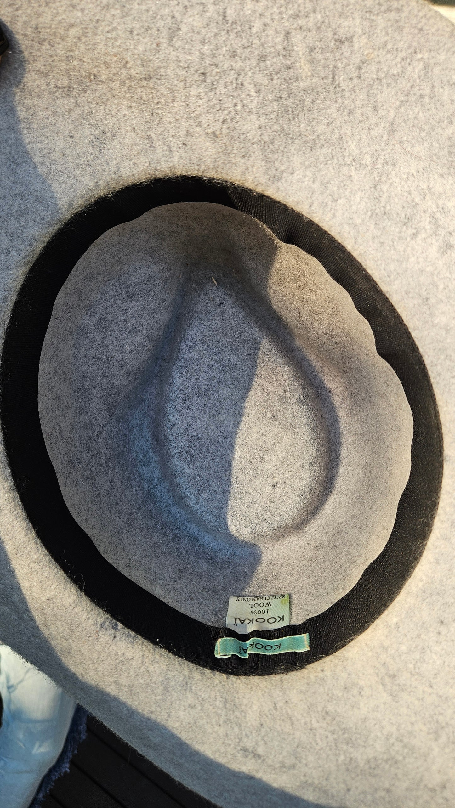 KOOKAÏ Women's gray Hat
