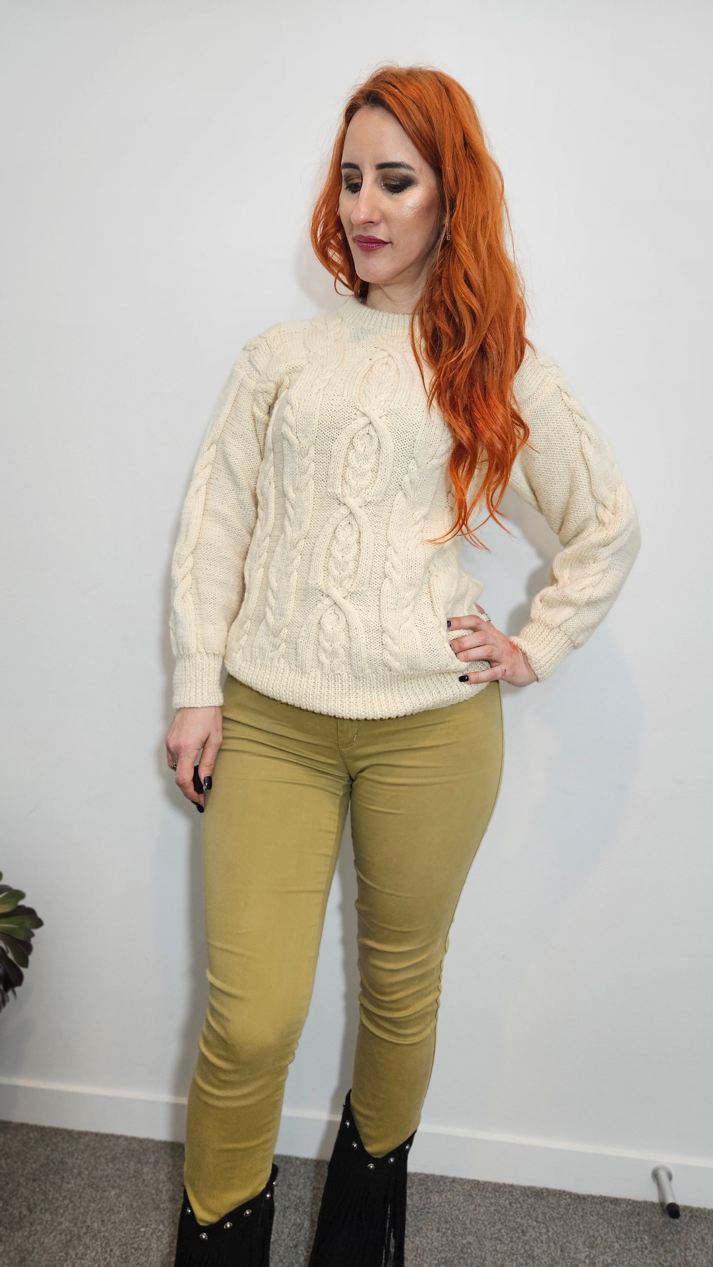 Stunning vintage Cable Knit Sweater in pearl color. Preloved top