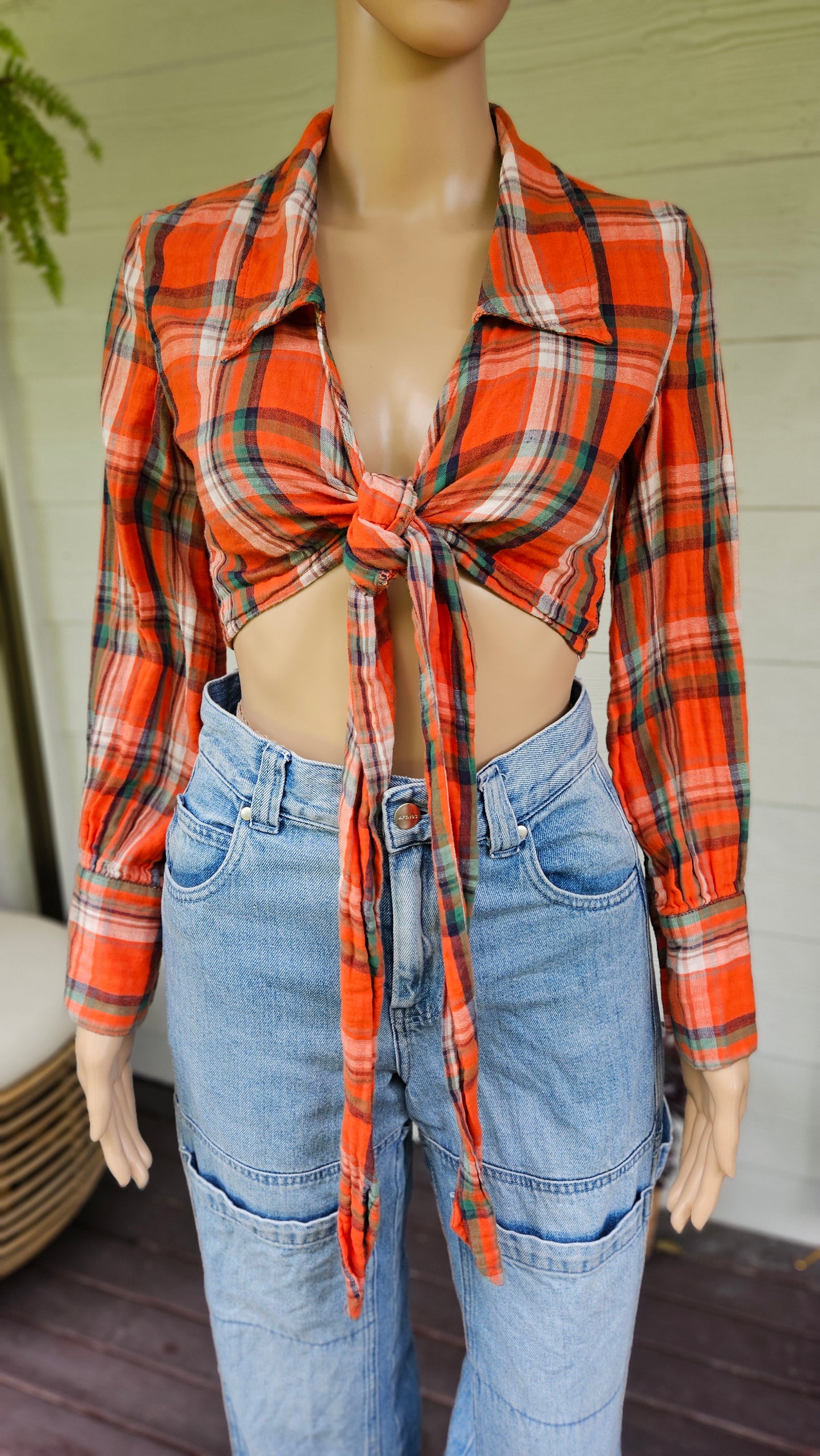 Knot Front Tie Shirt - Plaid Shirt - Cowgirl shirt