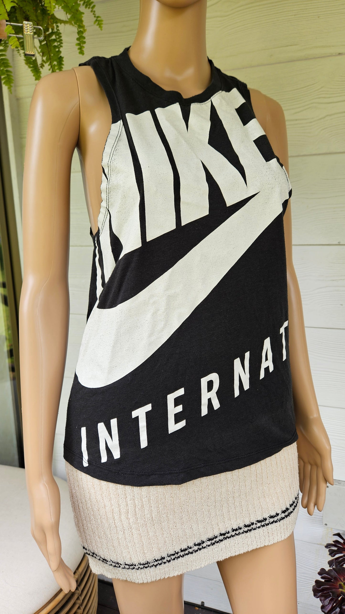 Nike sport Top - Nike Women's Black and White T-shirt