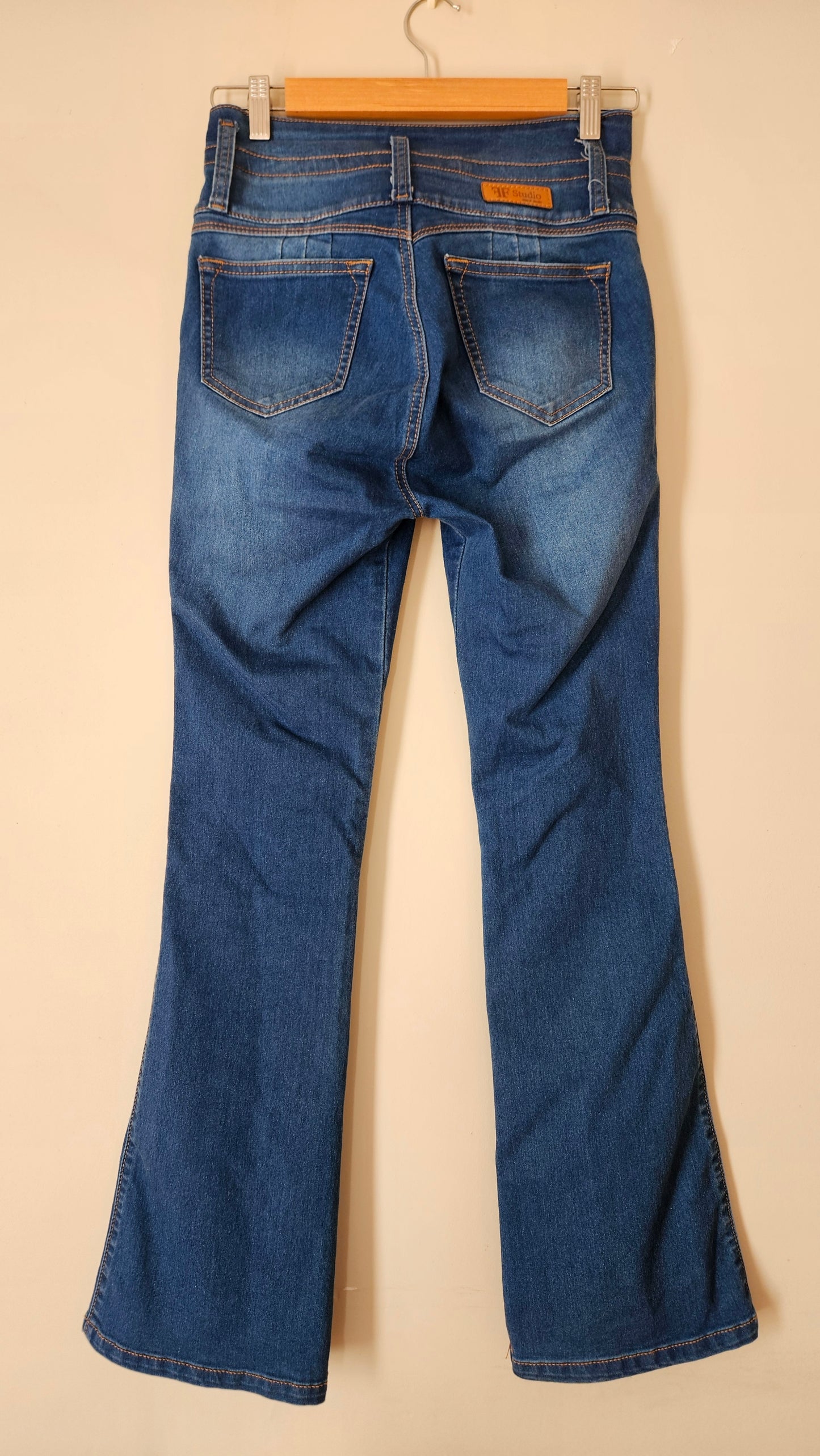 Colombian Women size 12 High Wash Blue Jeans