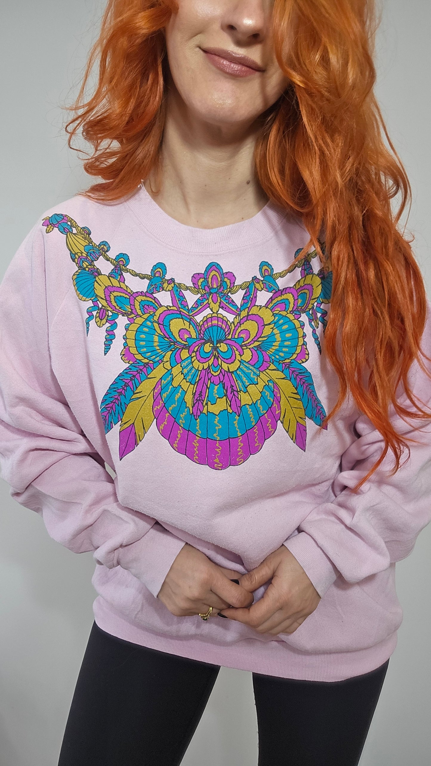Stunning Vintage 80s Pink Women's Crewneck Sweater - Second Hand Store Find