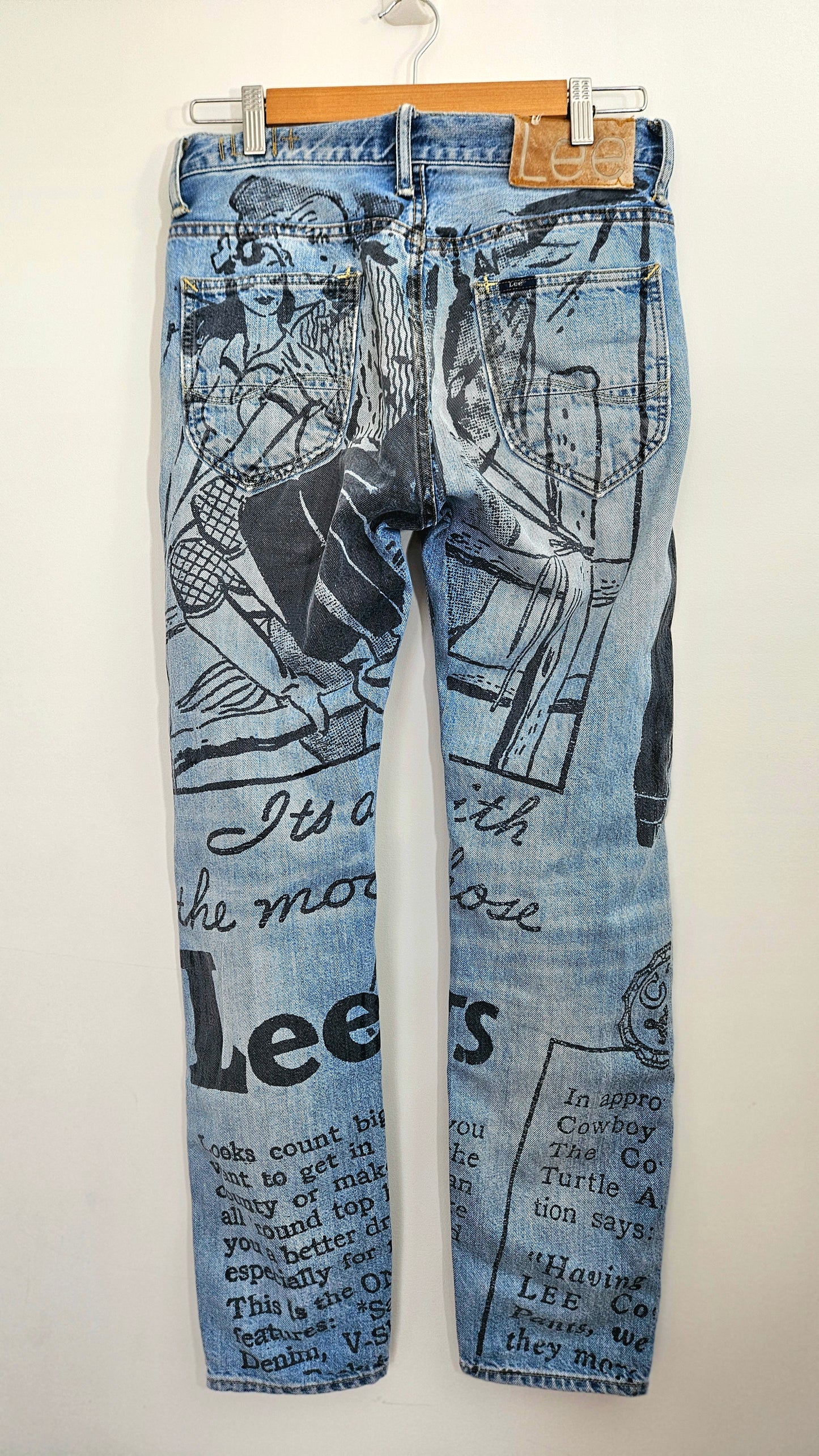 RARE Collector’s Piece: Lee 101+ All-Over Graphic Comic Print Jeans - W28 L29