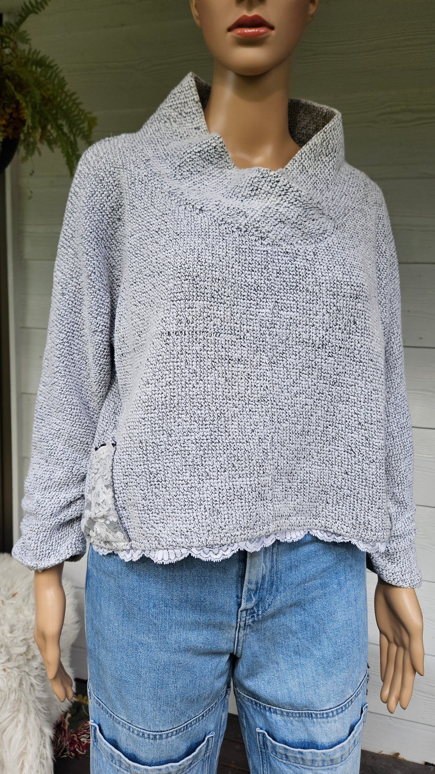 Lovely sweater with Lace details. Crop style sweater Top