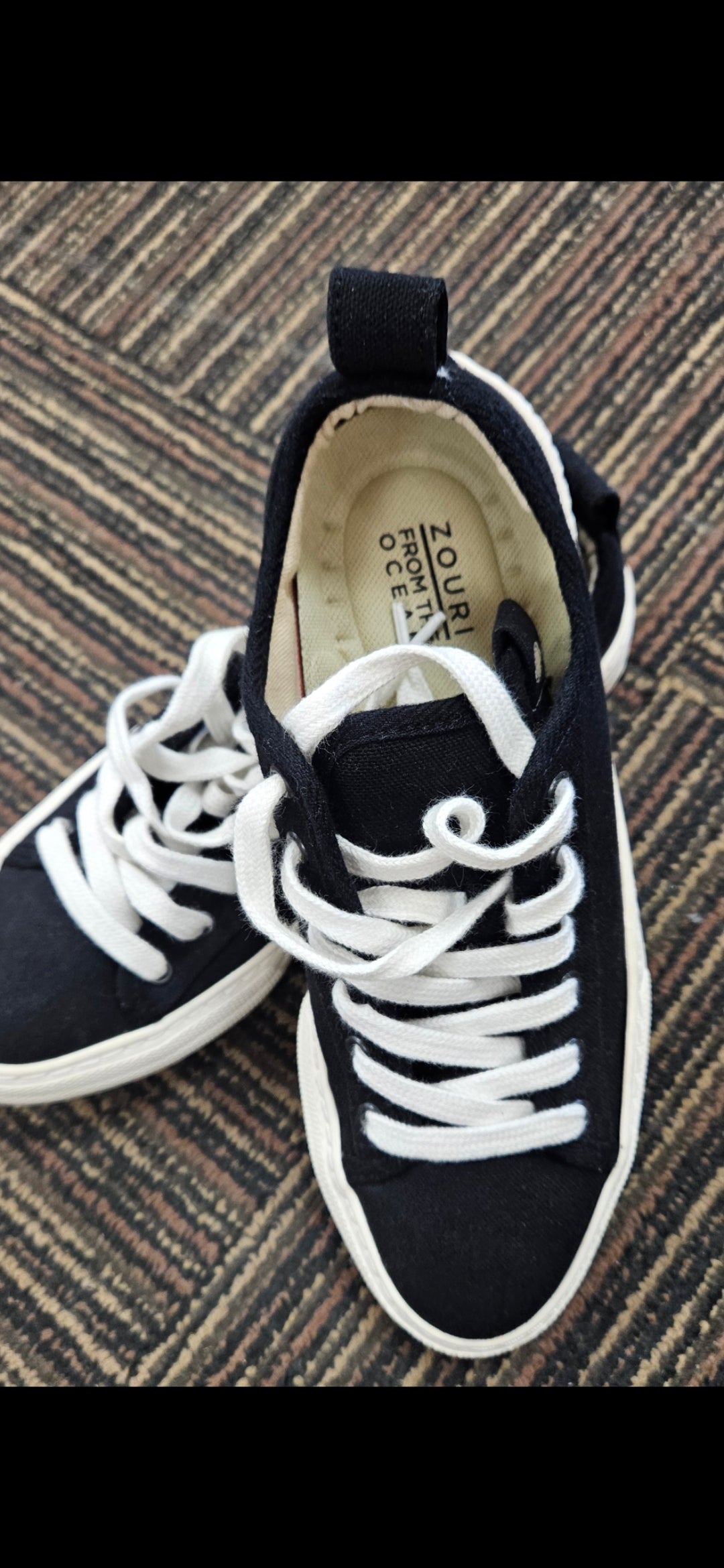 Zouri: Eco-Vegan Footwear from the Ocean