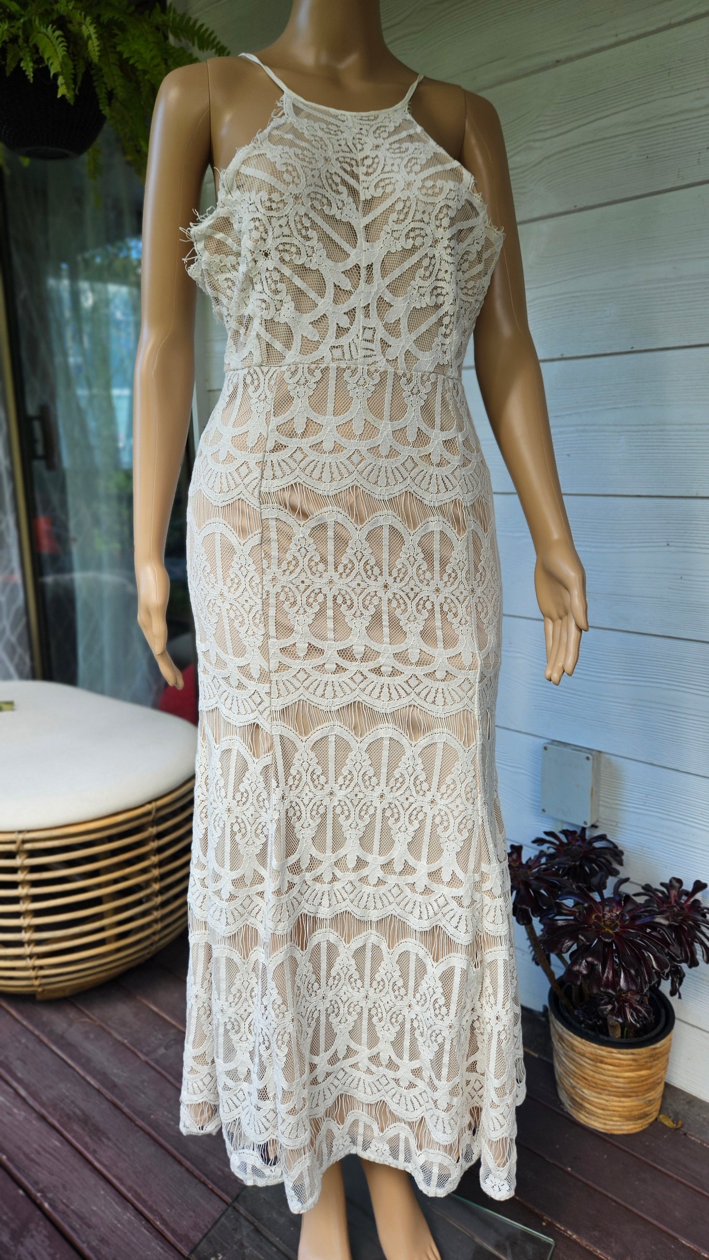 Romantic Lace Dress Size L