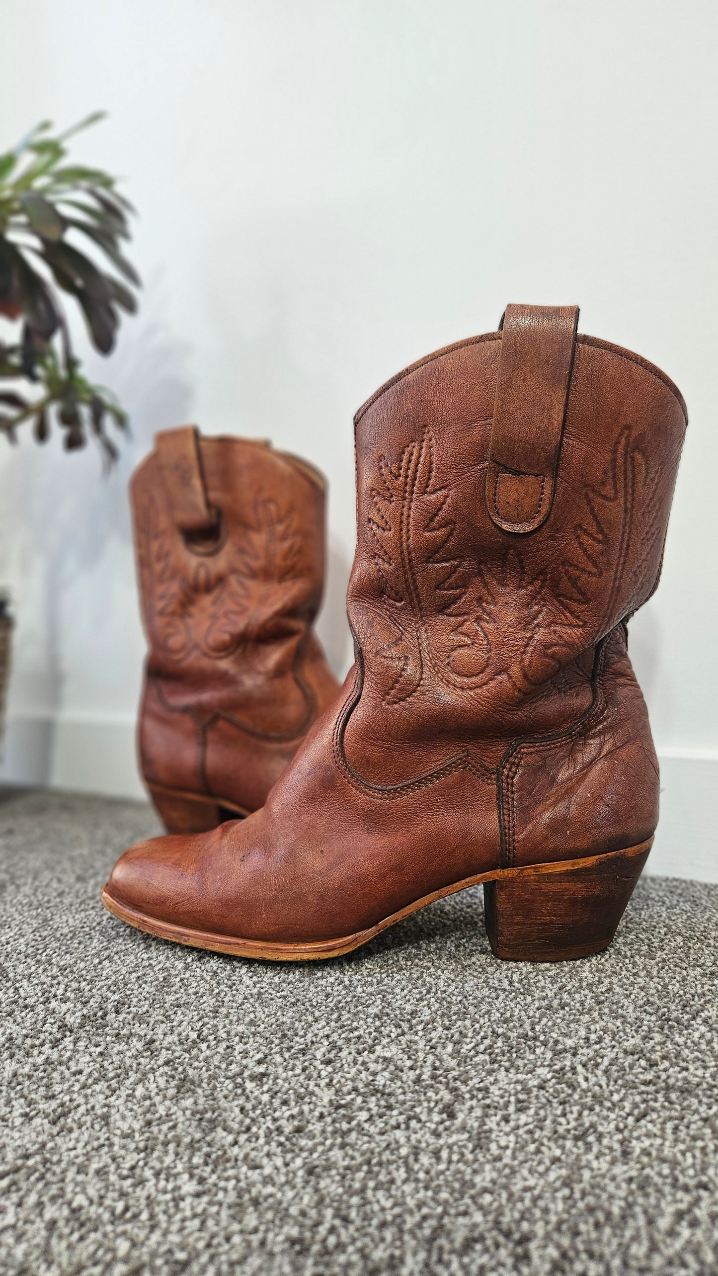 Vintage 1980s Dingo Genuine Leather Cowboy Slouch Boots