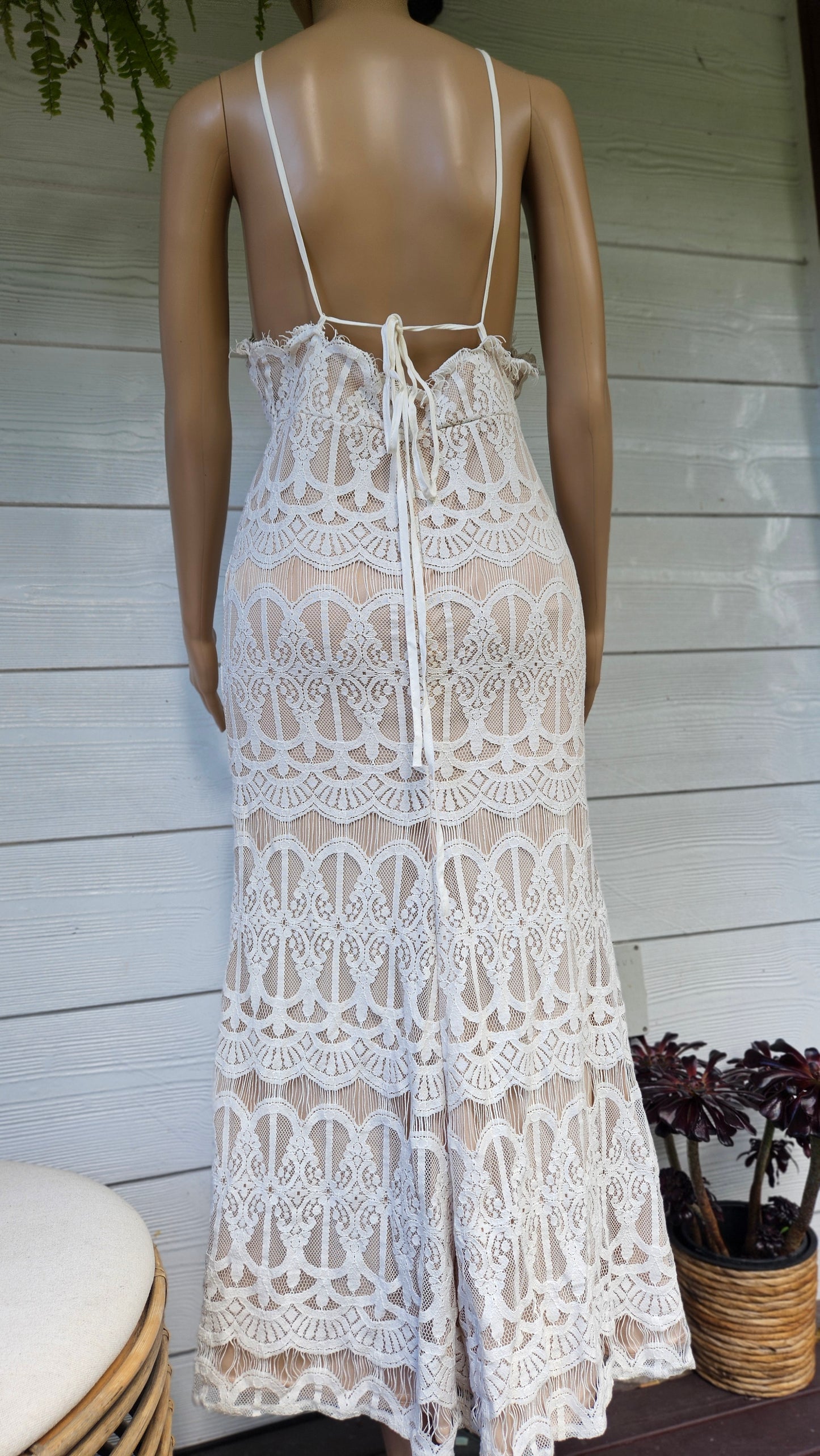 Romantic Lace Dress Size L