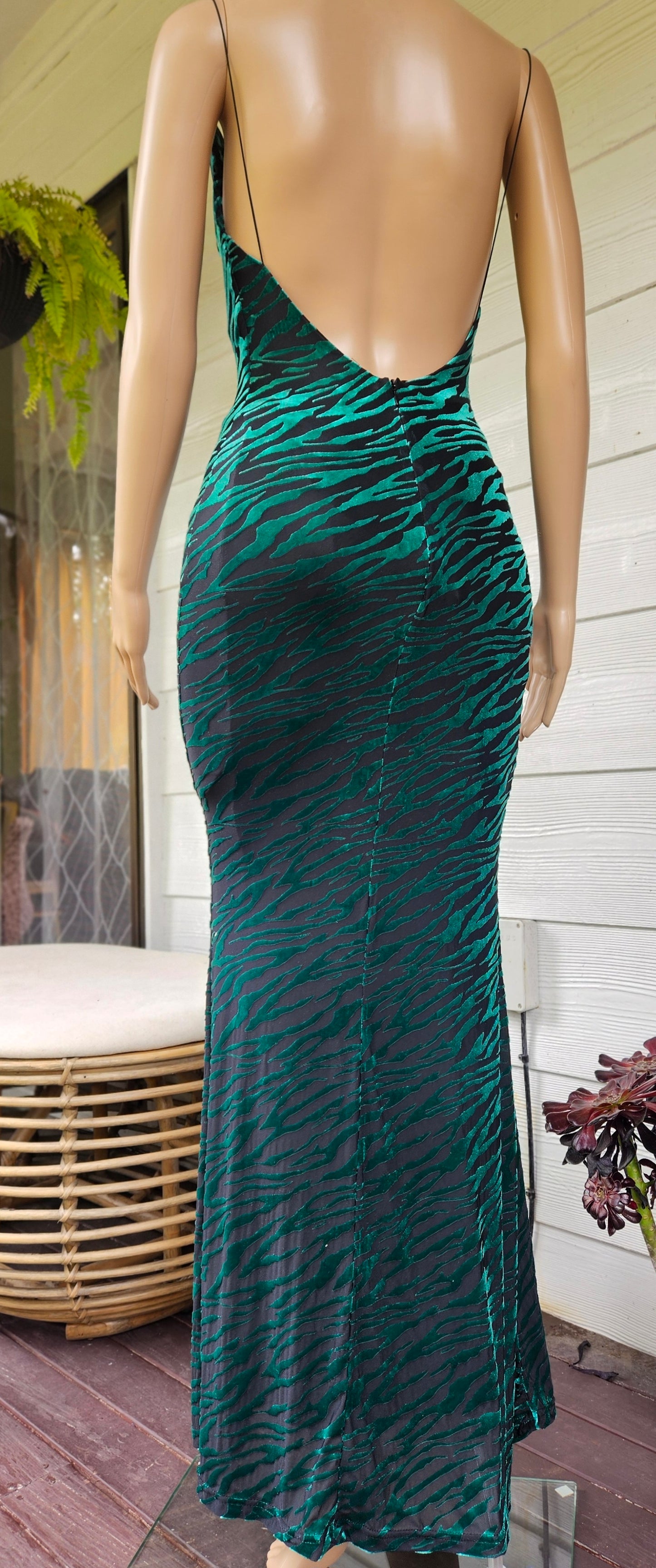 Runaway the Label
LIONELL DRESS - EMERALD ZEBRA dress  Second Hand dress - Evening Dress.