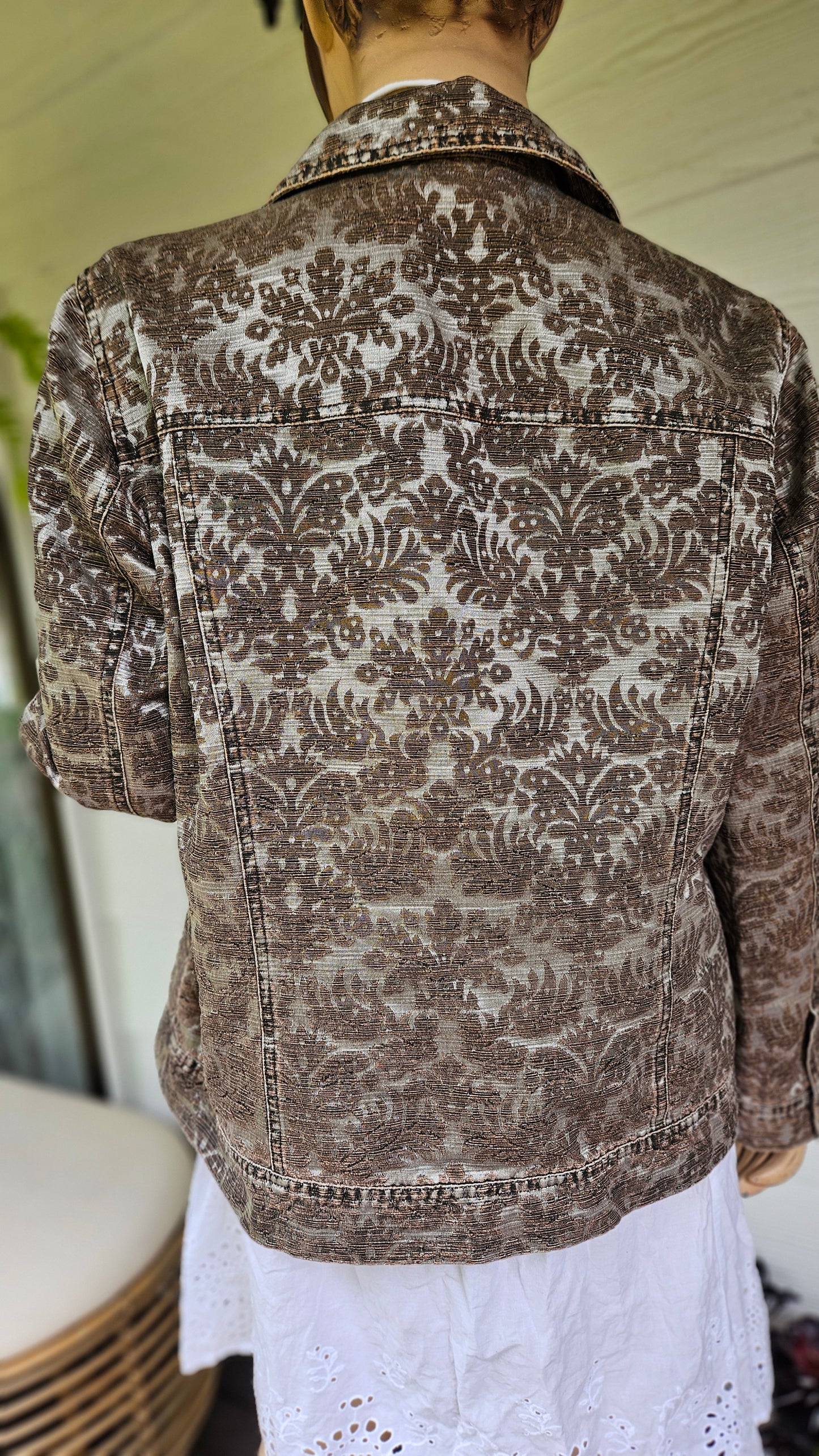 Metallic pattern Jacket Size 42