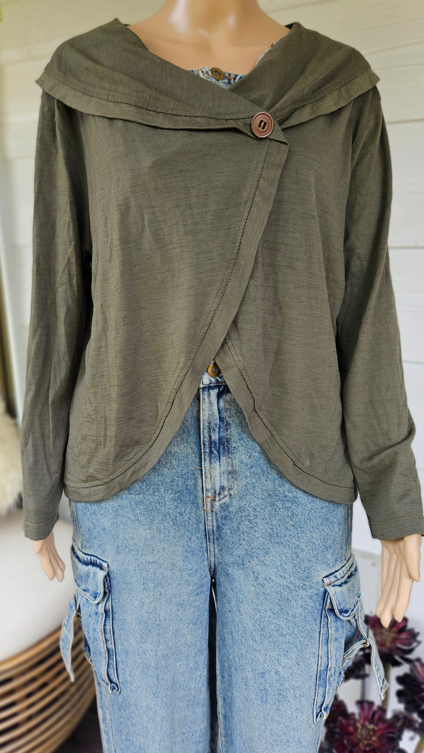 Lisa Law top light Cardi merino size 14. Top- Cardi - Used lace Cardigan