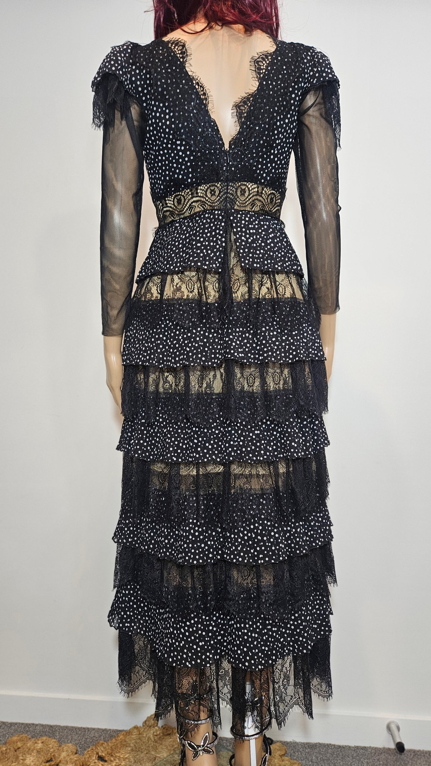 Stunning CARLA RUIZ Spanish Designer Tiered Lace Maxi Dress - Size EU36 / UK8