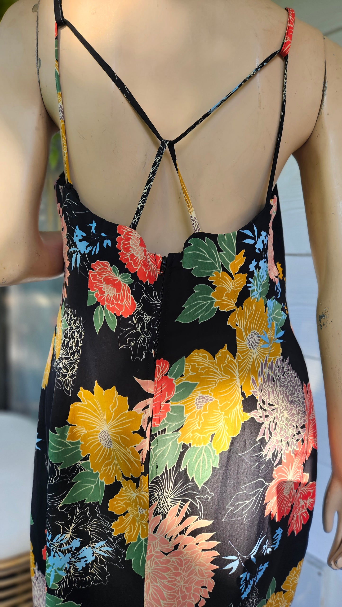 Stunning Floral Pagani Dress size 12