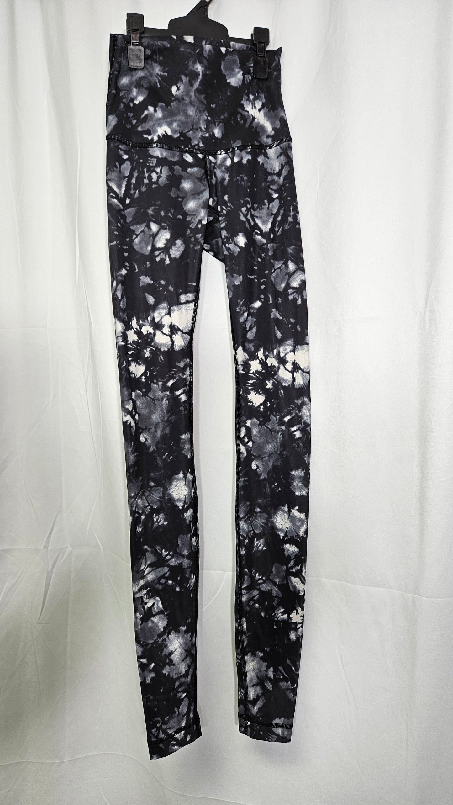 Lululemon skinny pants - leggings