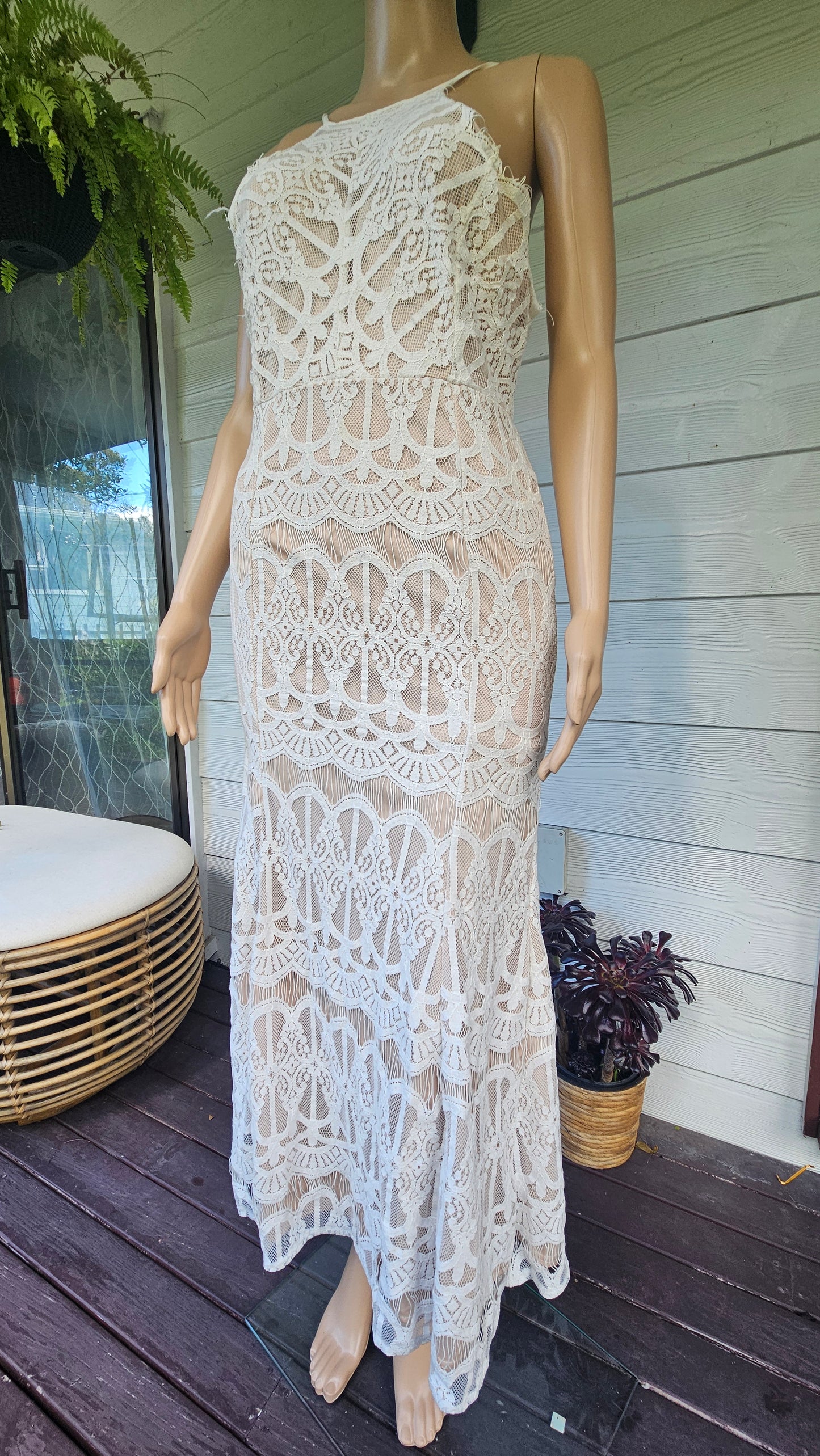 Romantic Lace Dress Size L