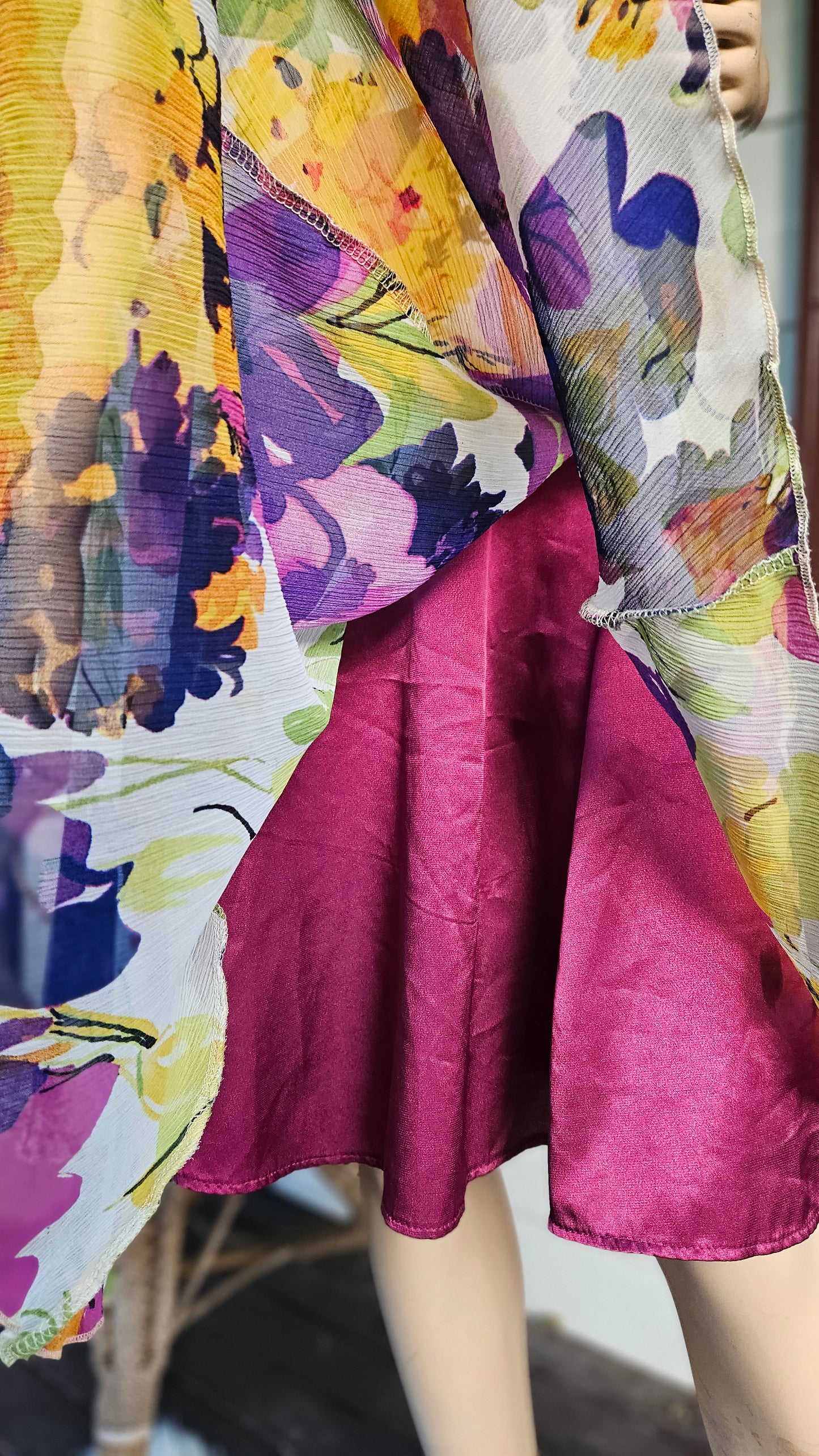 Lovely preloved Floral Dress Size 10