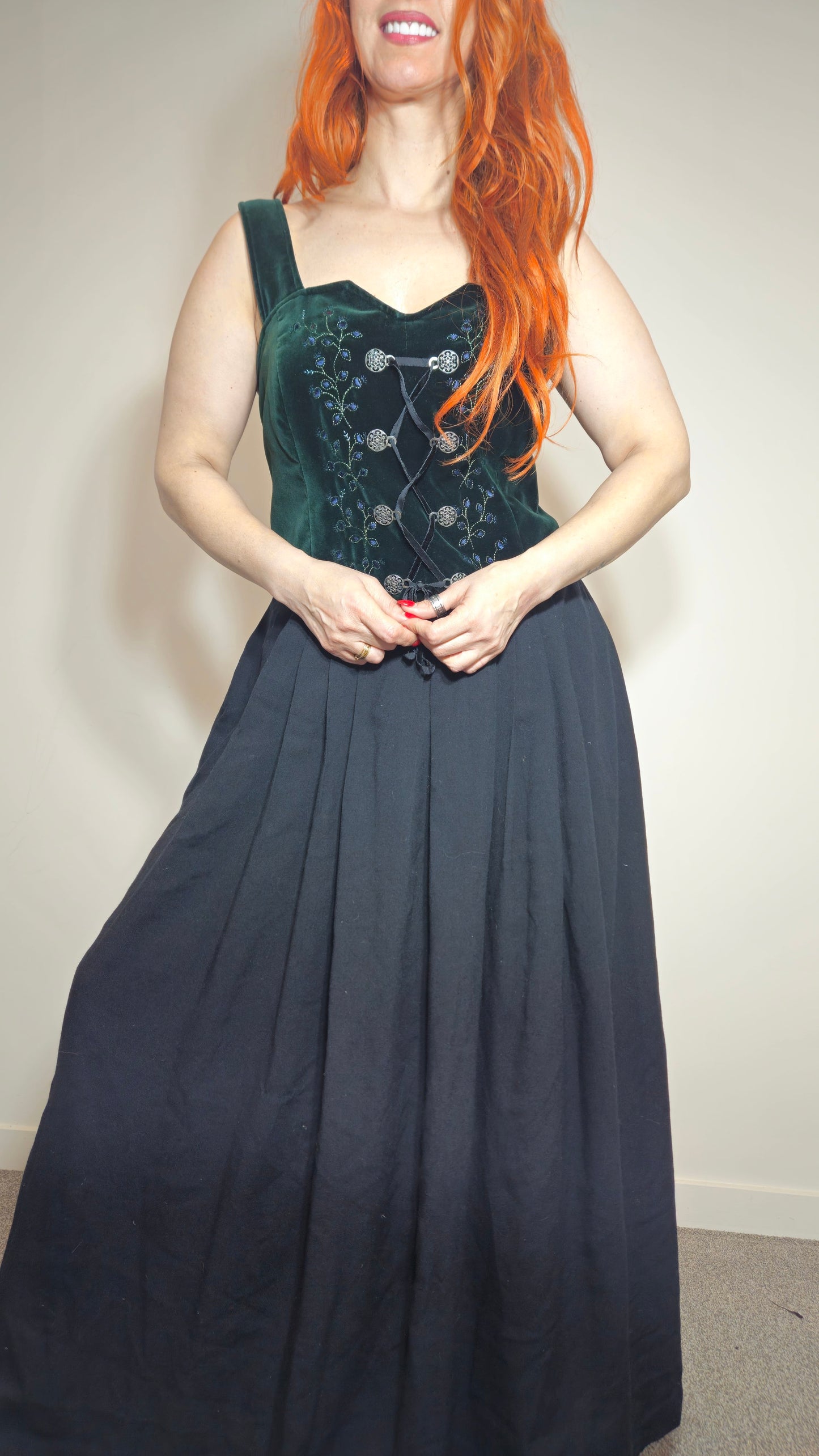 Authentic Vintage Country Line Velvet Trachten Dirndl Dress - Size 46 / UK 20. Curvy Dress