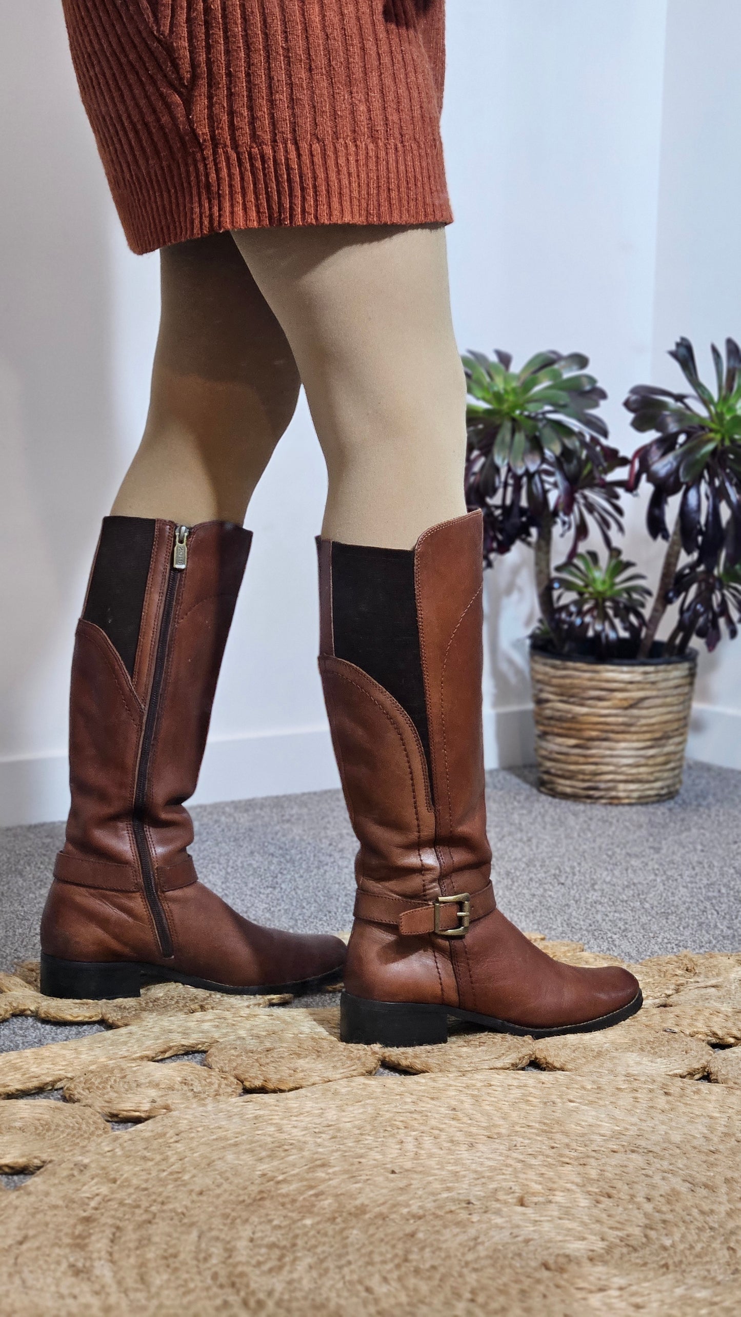 Gorgeous Pulp Noir Leather Boots
