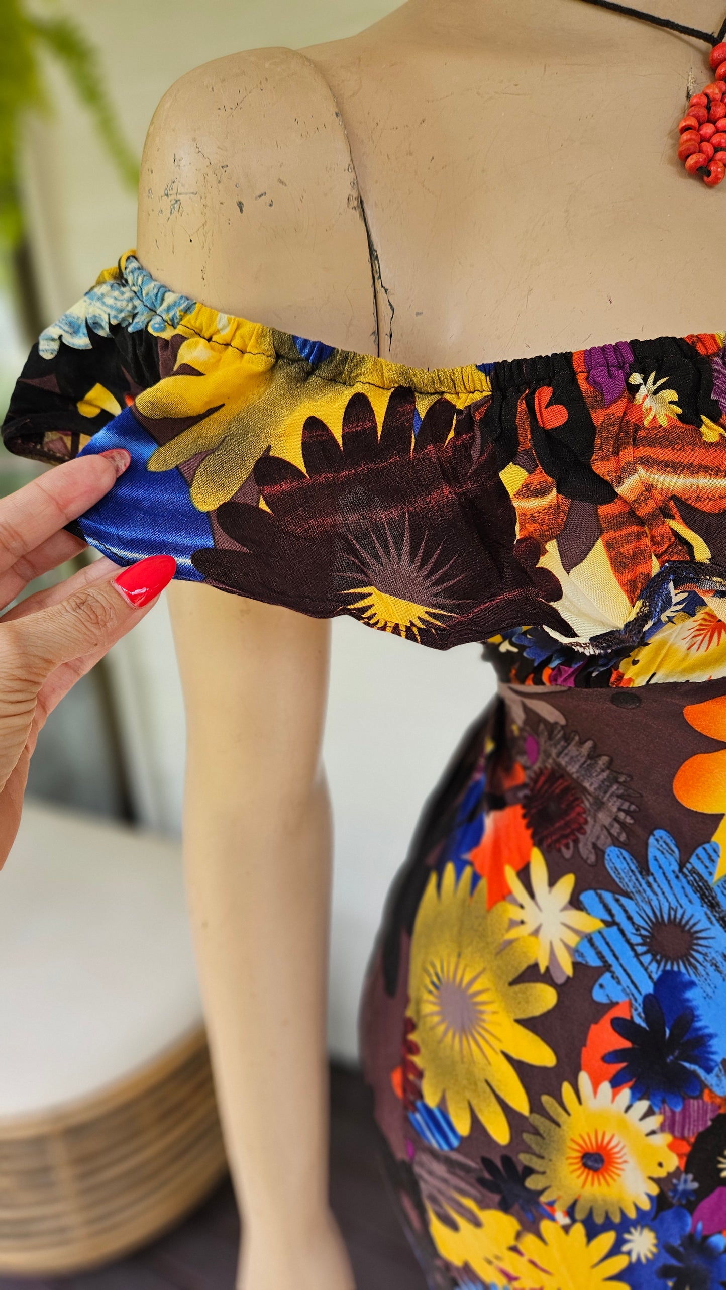 Gorgeous Floral Dress. Size 14