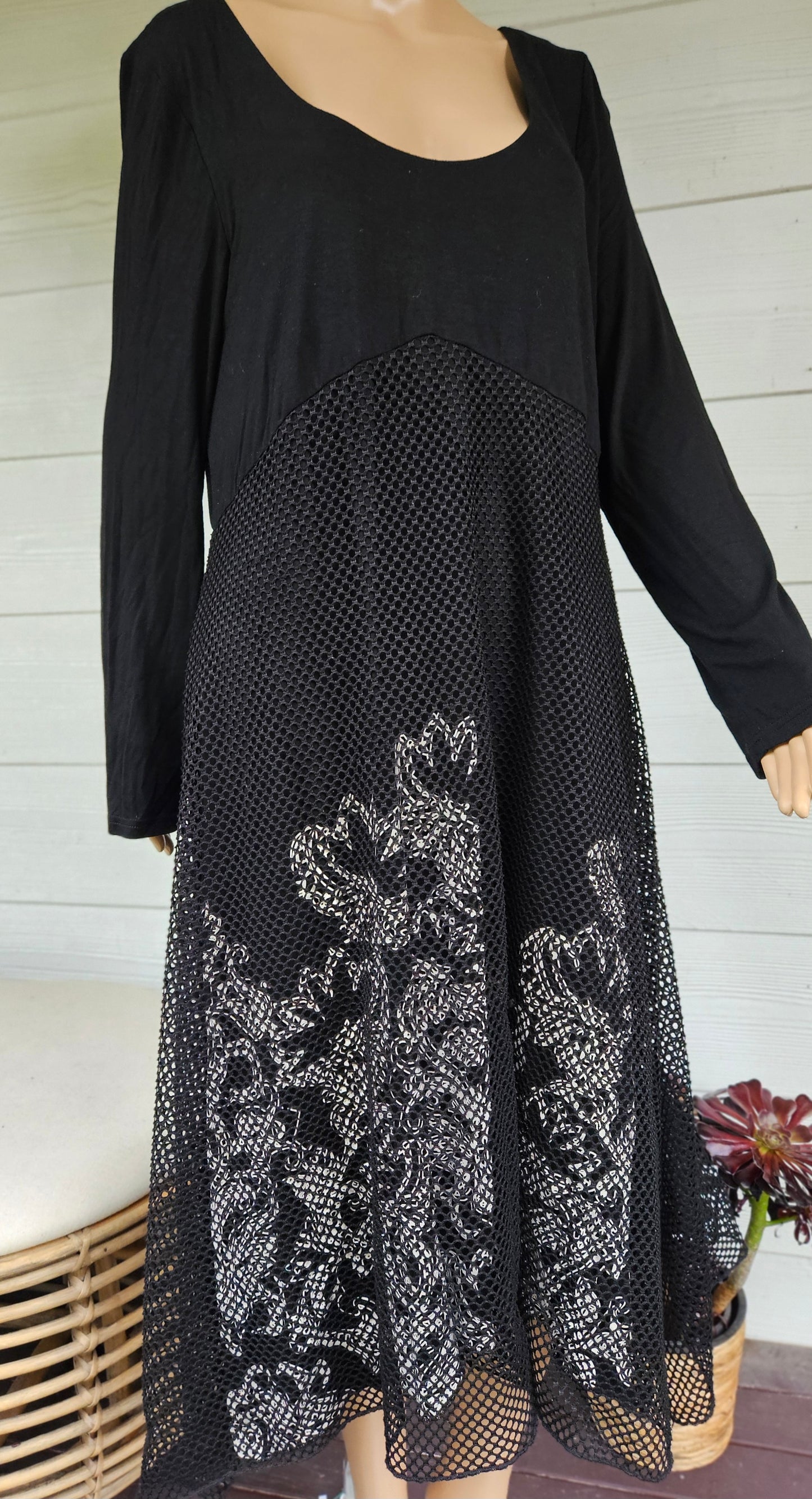 Lady's Midi Dress Size XL