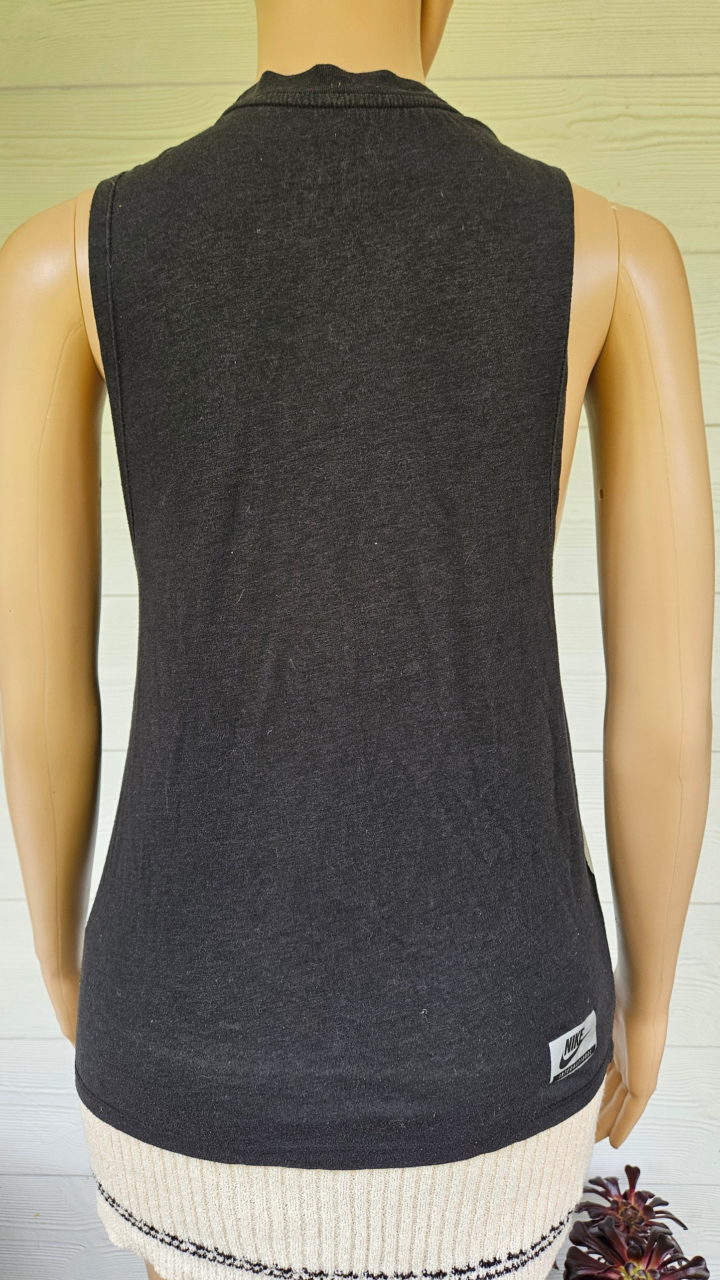 Nike sport Top - Nike Women's Black and White T-shirt