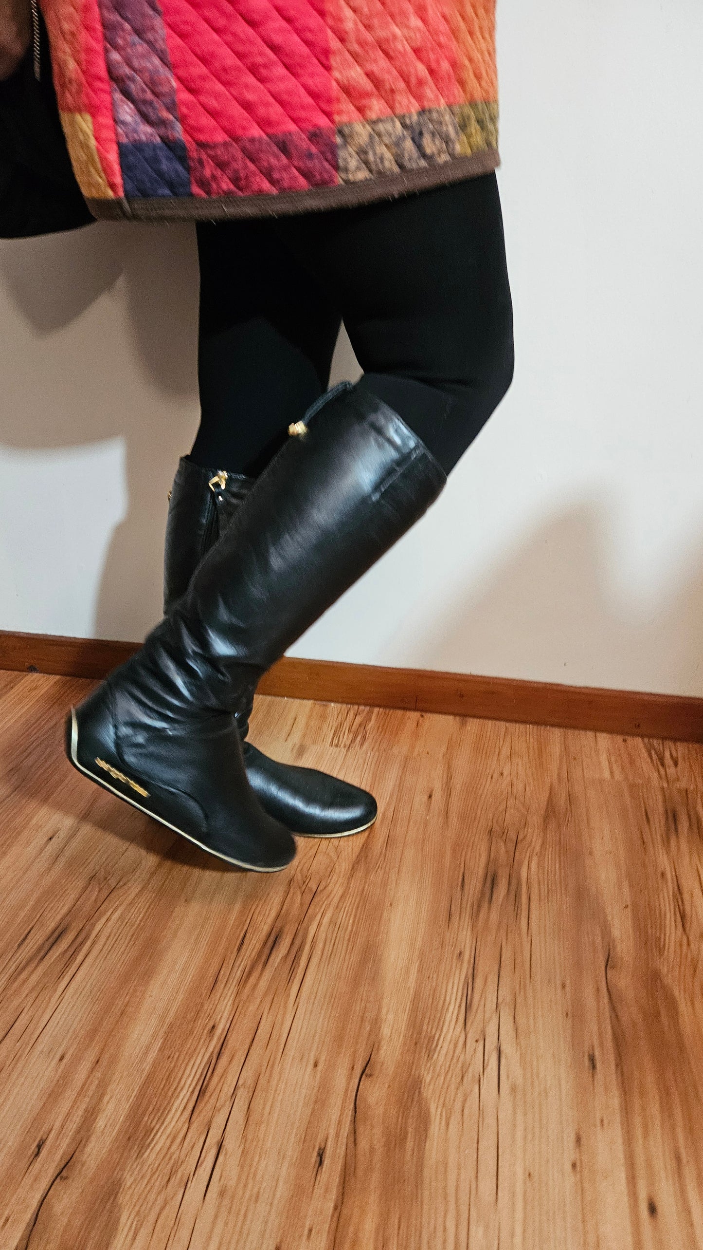 Stunning Italian leather boots size 37.5