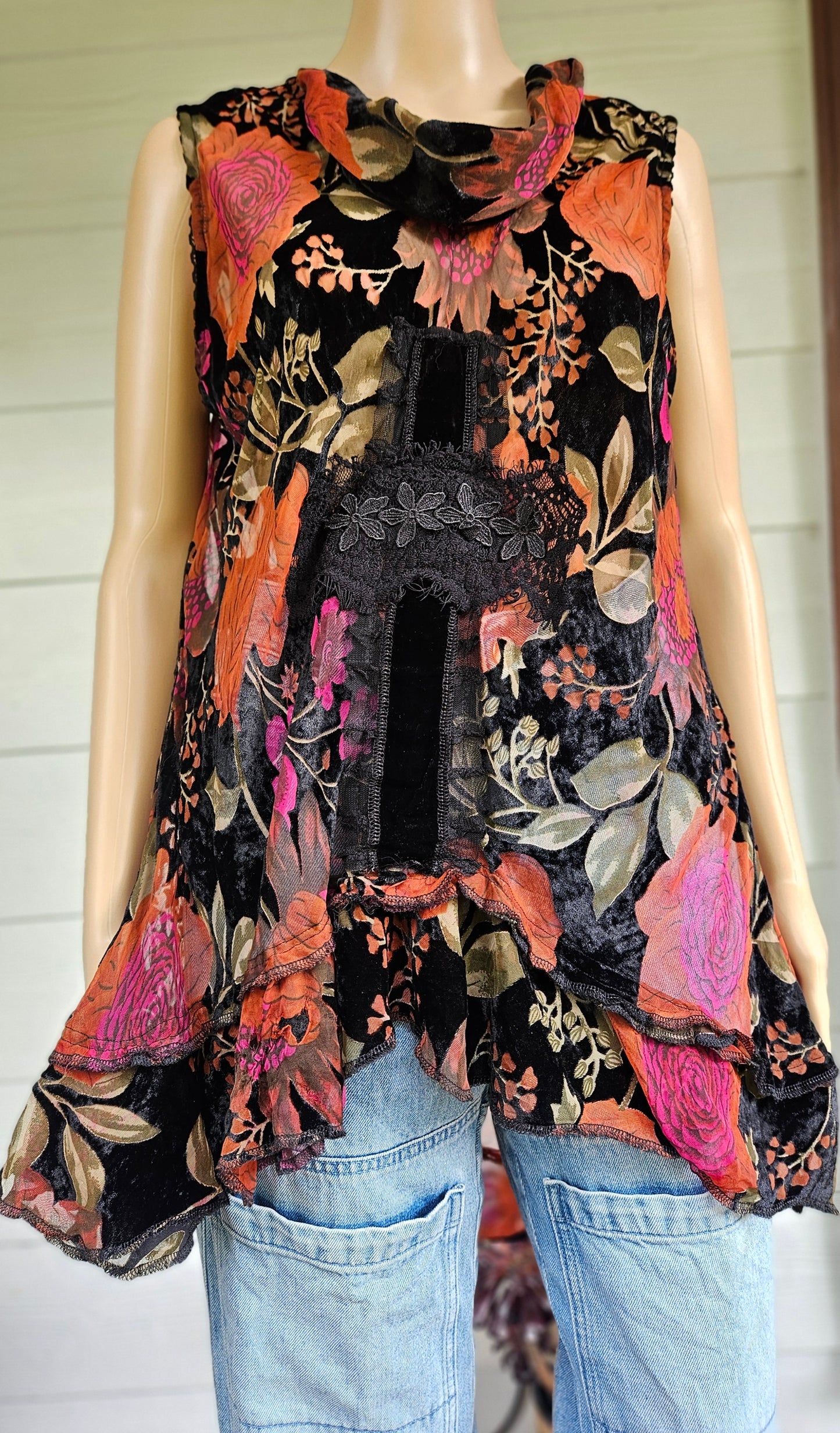 stunning colorful floral top with black background in good preloved condition, size medium in auckland 