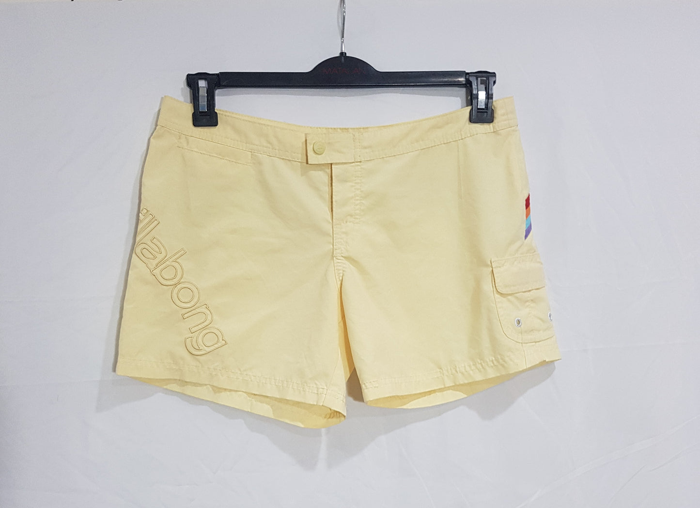 Lower rise y2k Vintage Billabong Short