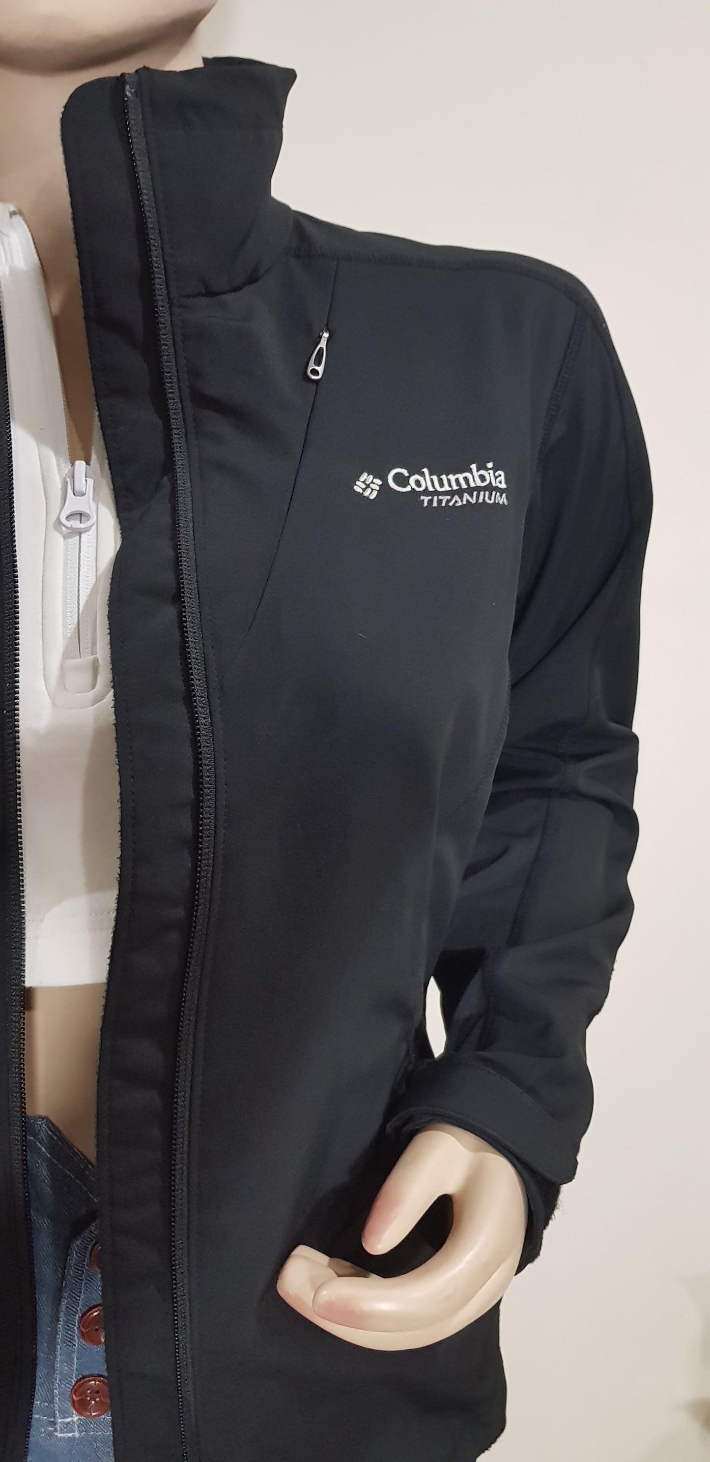 Columbia Titanium interchange light weight jacket