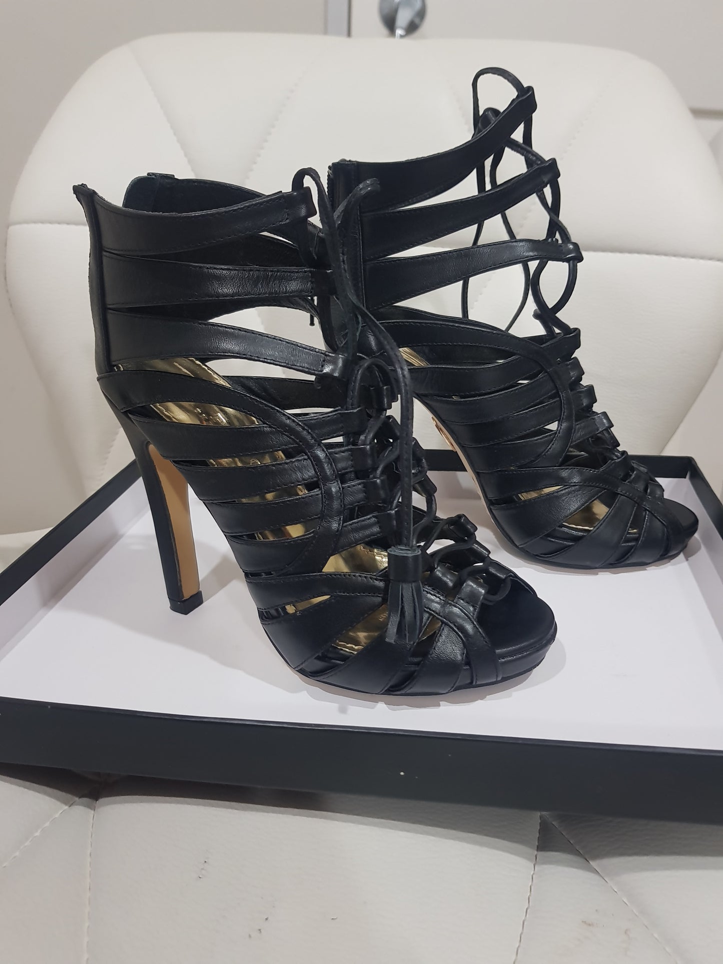 Sleek and Stylish Mi Piaci Randilyn High Heeled Sandals - Excellent Preloved Condition - Size 35