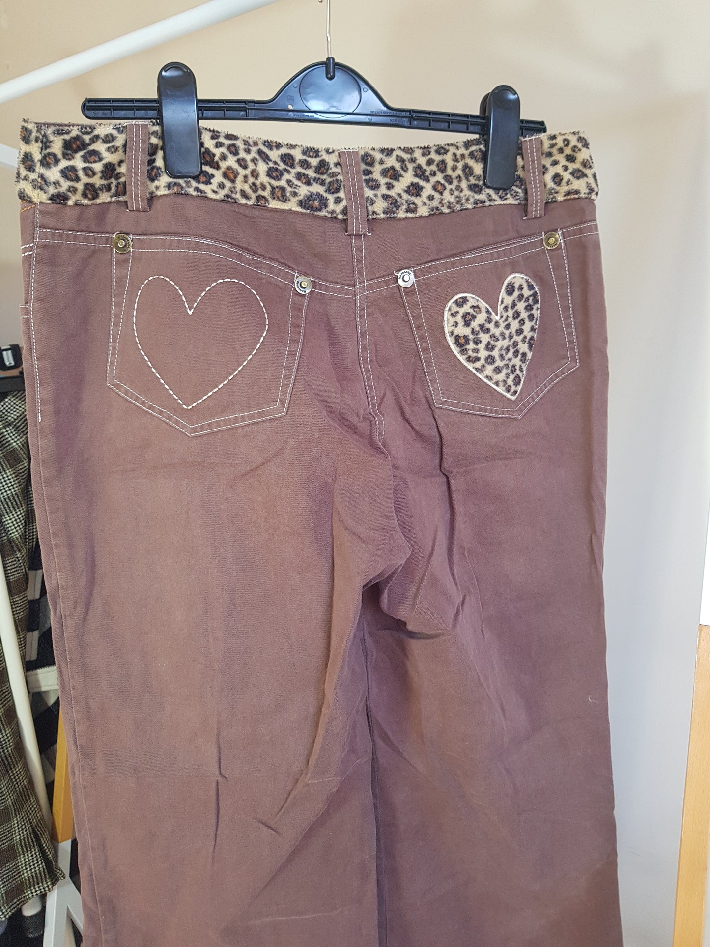 Super cool retro style pants - Animal print pants