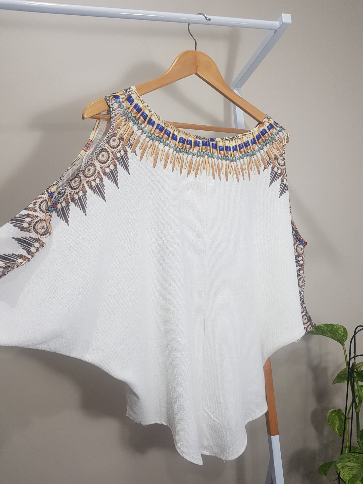 Beautiful bohemian style Blouse - Top - Ladies White Boho Print Open Sleeve Top