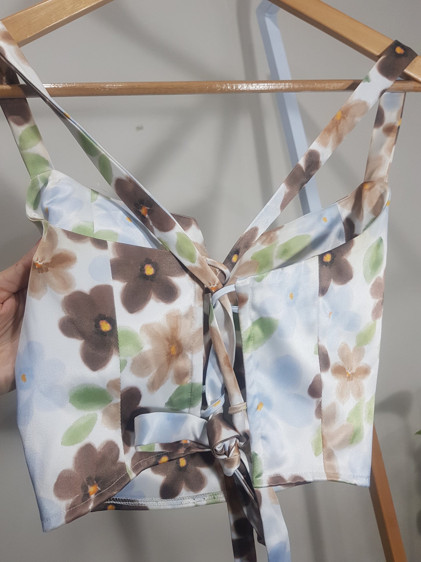 Glassons floral Crop top - buy preloved clothing