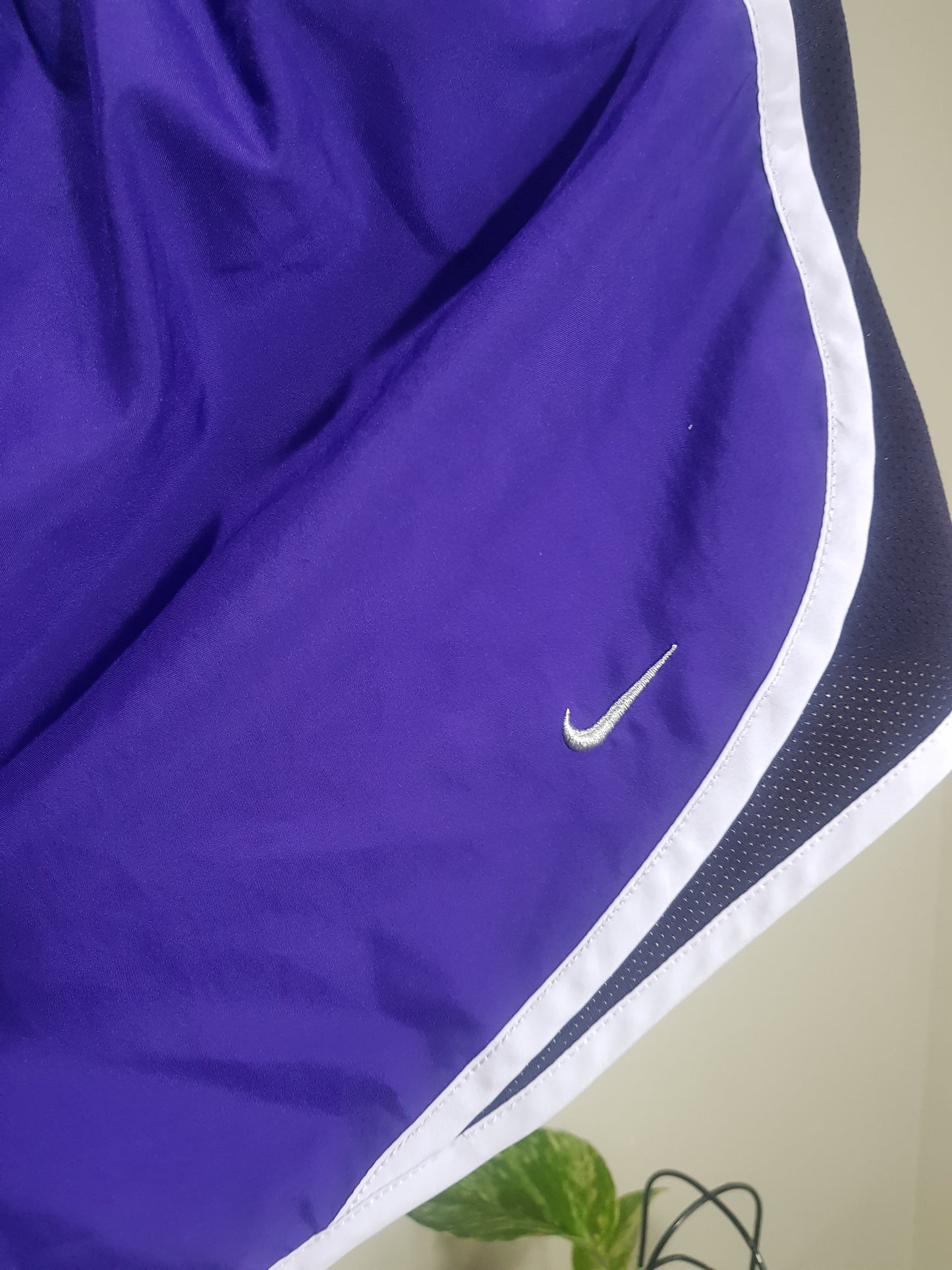 Preloved Nike Shorts - Size M