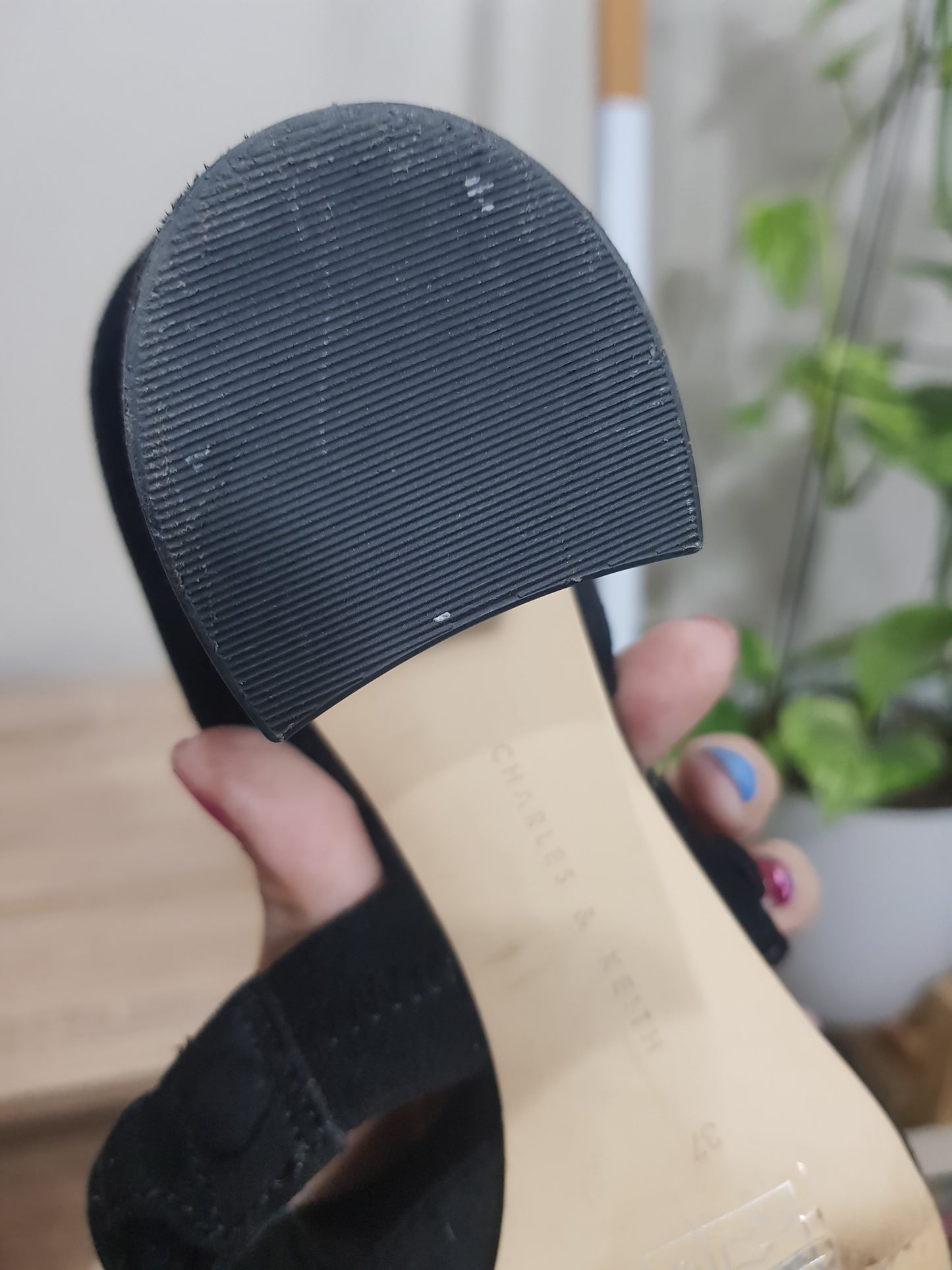 Charles & Keith Shoes - Black preloved heel - shoes