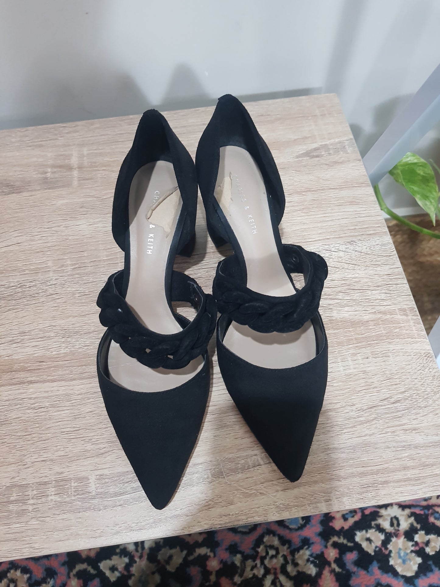 Charles & Keith Shoes - Black preloved heel - shoes